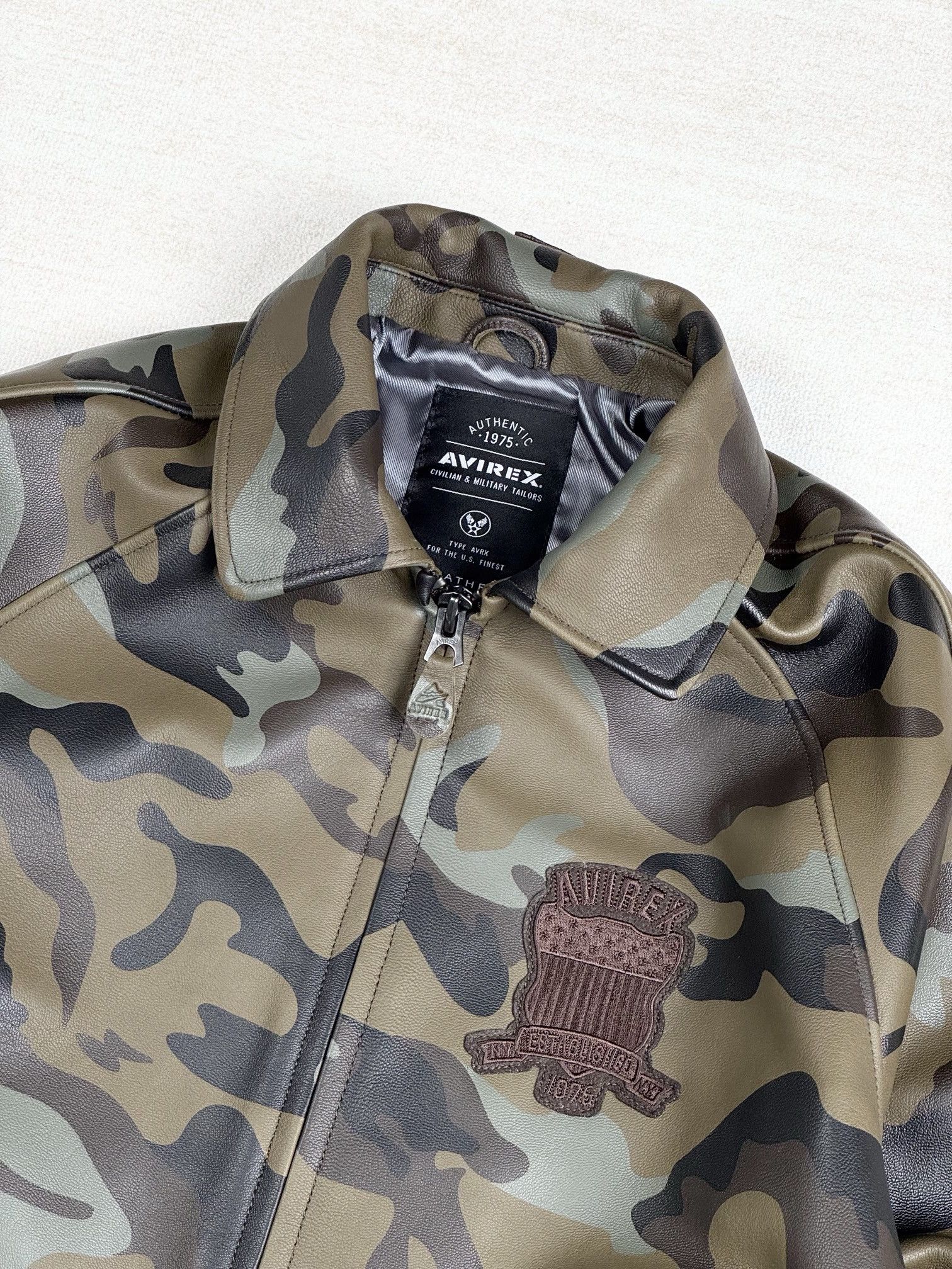 Avirex camo leather jacket Size US L / EU 52-54 / 3 - 15 Thumbnail