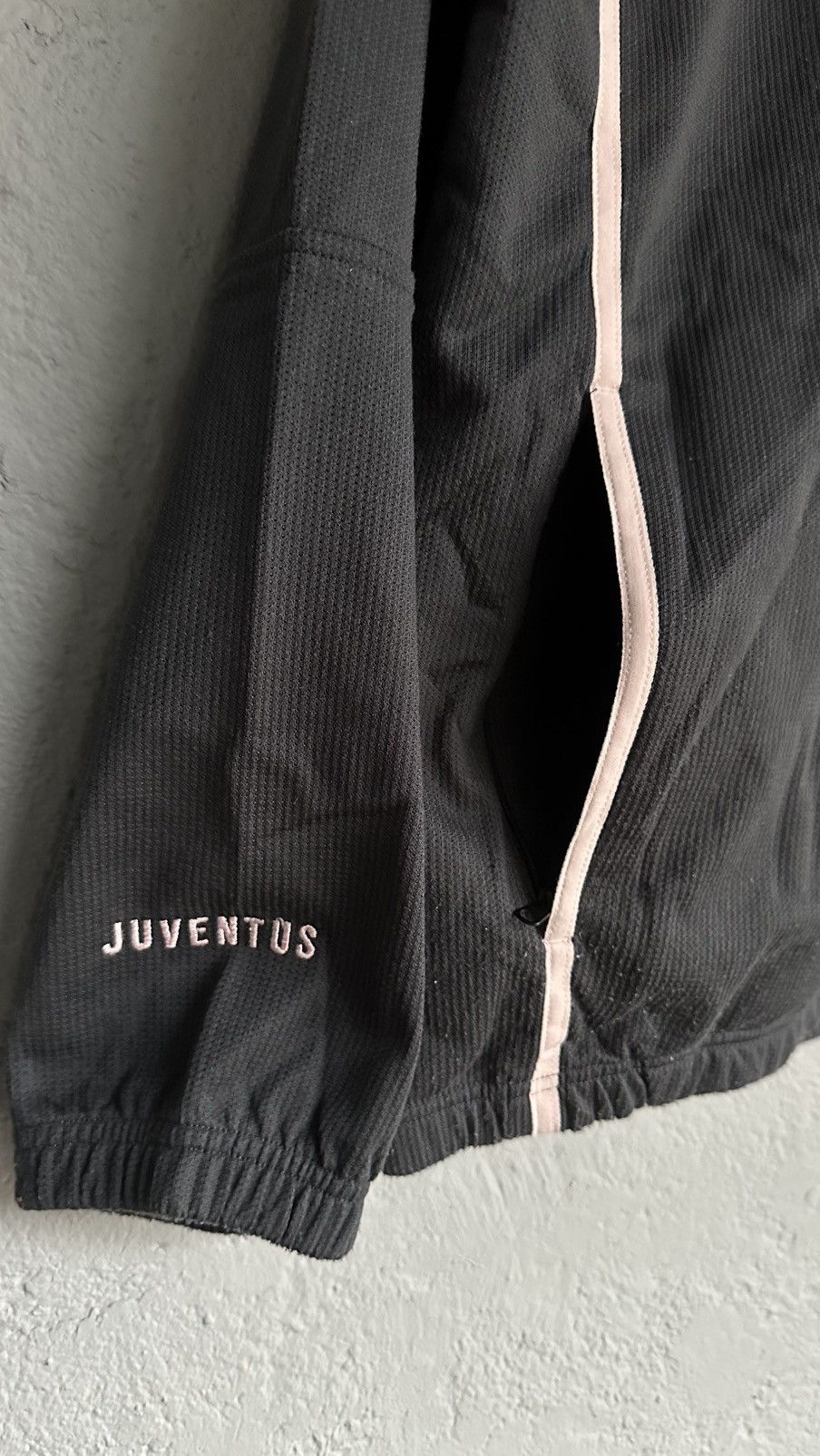 Nike Nike Juventus sportwear sweaters Size US L / EU 52-54 / 3 - 3 Thumbnail