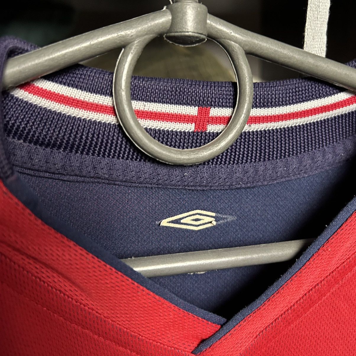 Umbro Vintage Umbro England 2004 Two sided national soccer jersey Size US M / EU 48-50 / 2 - 12 Thumbnail