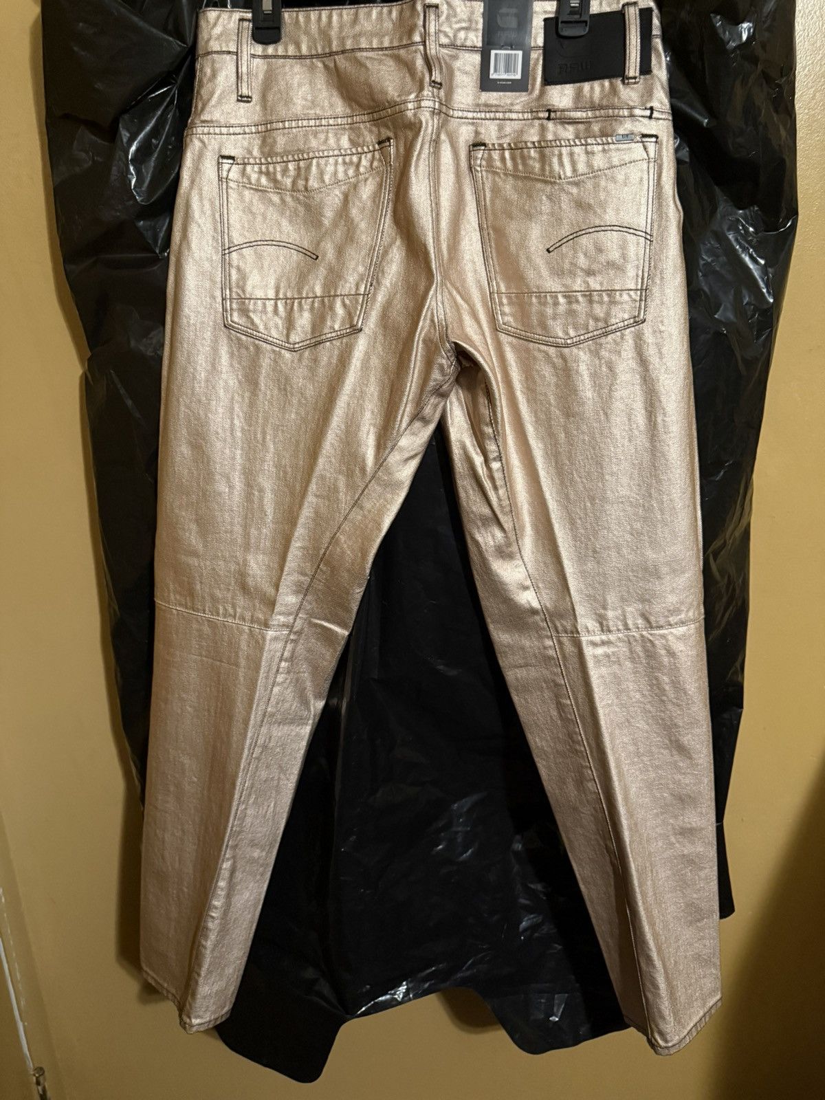 G-Star G-Star Metallic Gold Jeans Scutar 3D 30/32 baggy fit NWT Size US 30 / EU 46 - 3 Thumbnail