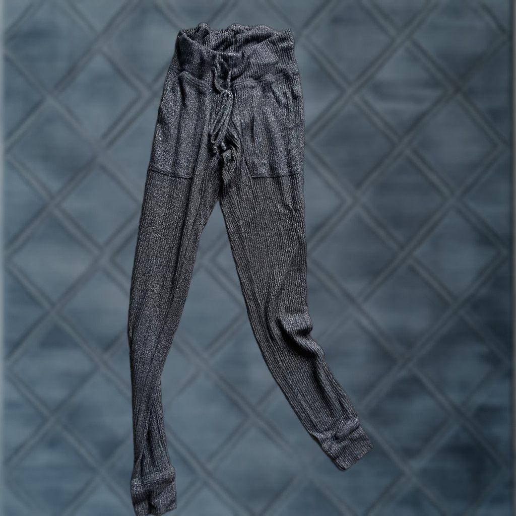 Vintage VINTAGE Aerie Pants Flared Knit Sweatpants Women XS Gray Solid 2010s Size 26" / US 2 / IT 38 - 1 Thumbnail