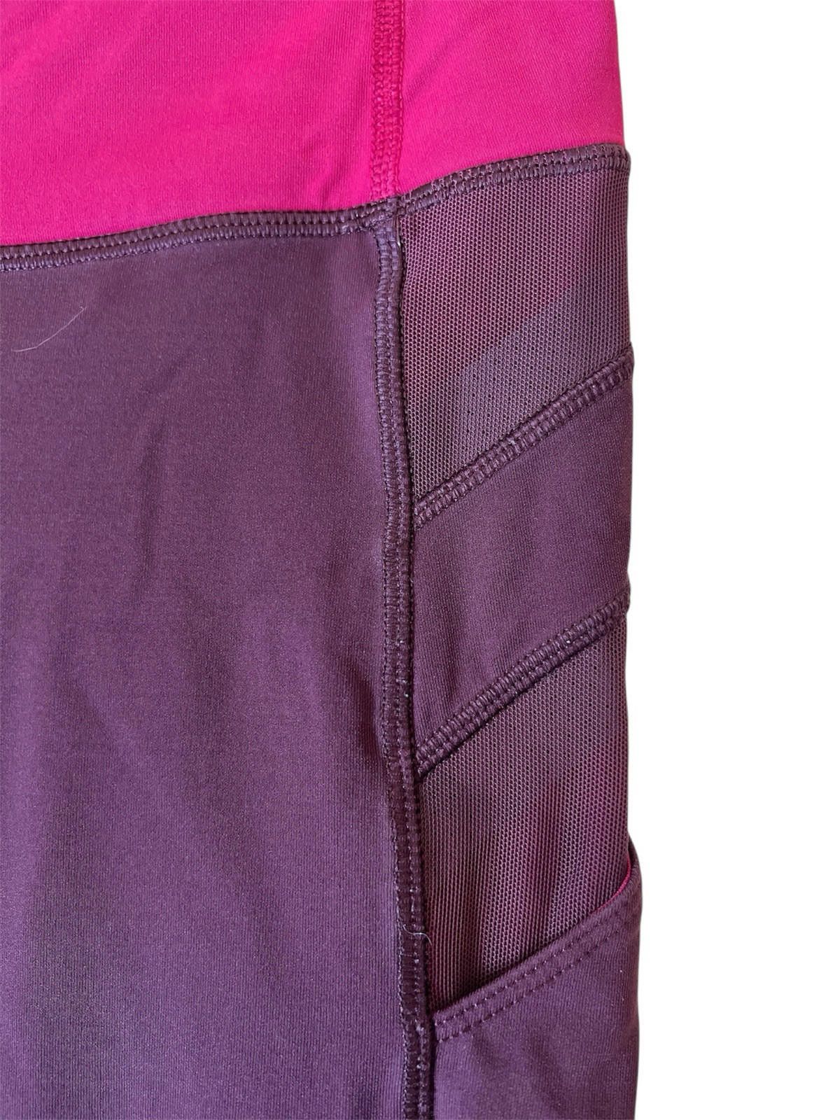 Designer Lululemon Womens Size 4 Crop Leggings Bumble Berry Size 27" / US 4 / IT 40 - 4 Thumbnail