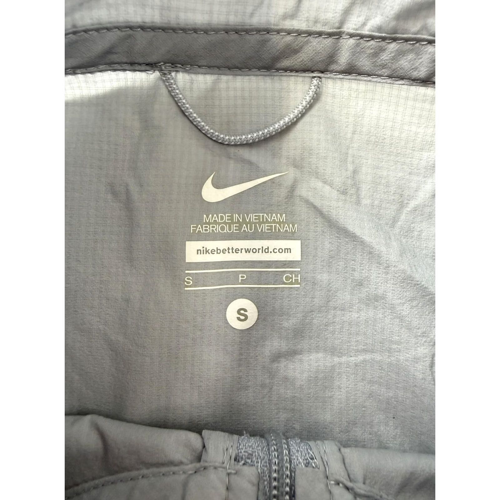 Nike Nike Jacket Womens Small Gray Full Zip Running Windbreaker Lightweight Size S / US 4 / IT 40 - 5 Thumbnail