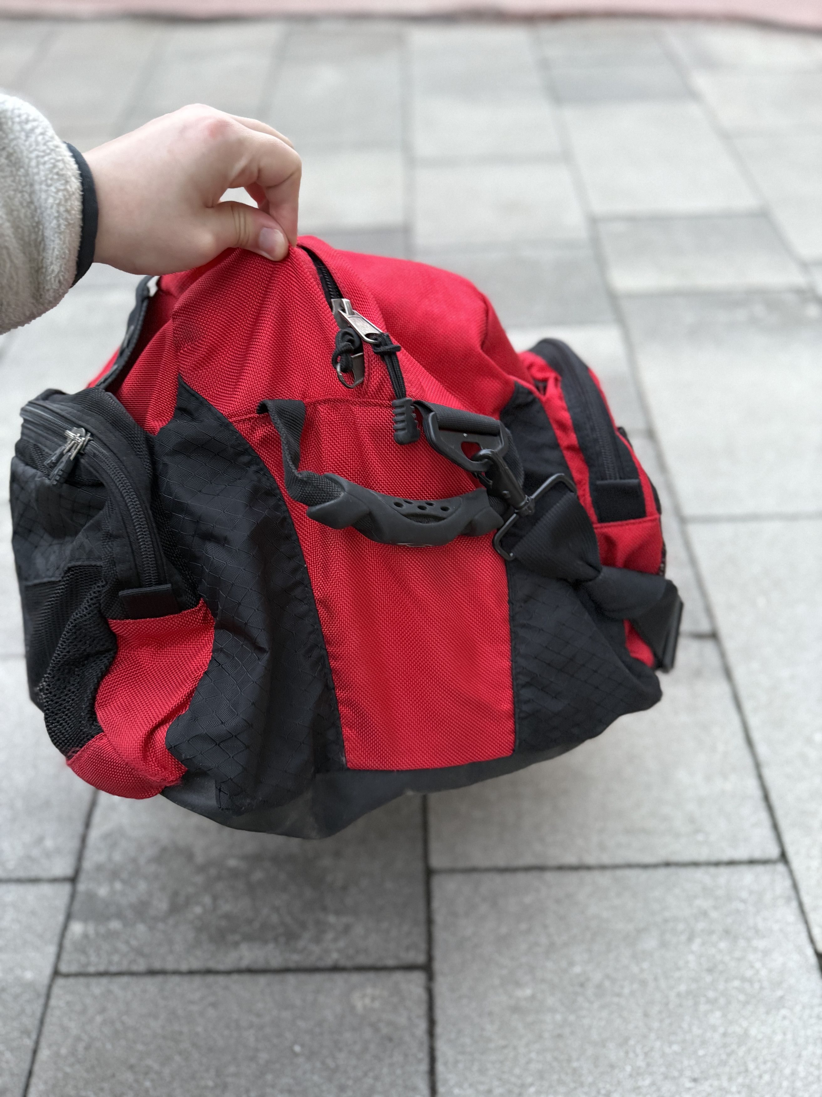 Oakley × Vintage Vintage Y2K Oakley Icon 2.0 Duffle Bag Size ONE SIZE - 13 Thumbnail