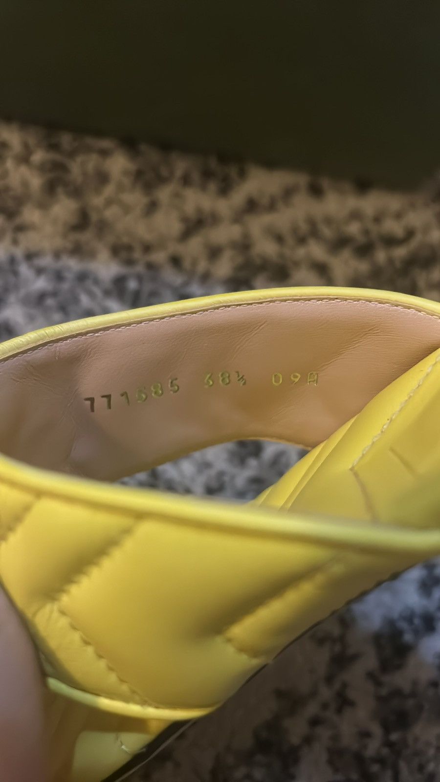 Gucci Gucci Double G Thong Sandal Flip Flop Acid Lime Size US 8.5 / IT 38.5 - 7 Thumbnail