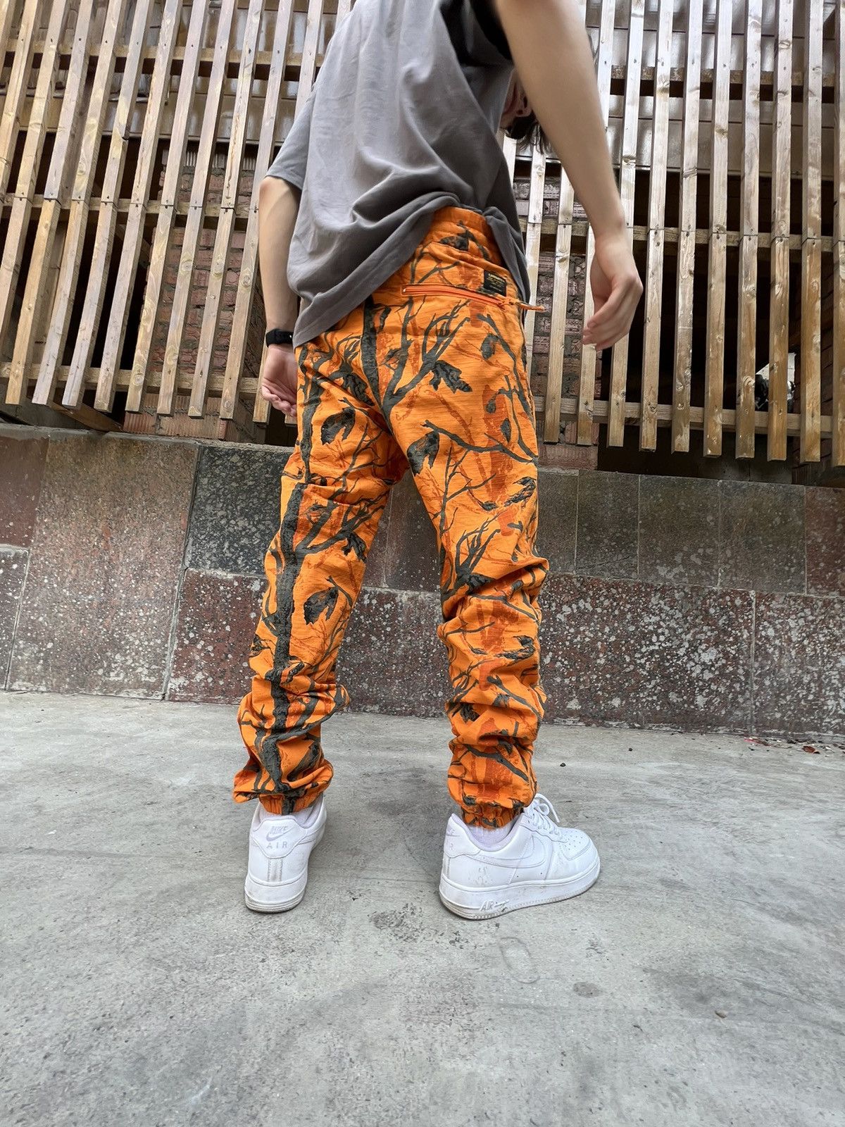 Carhartt Vintage Carhartt WIP Pants Joggers Valiant Size US 28 / EU 44 - 9 Thumbnail