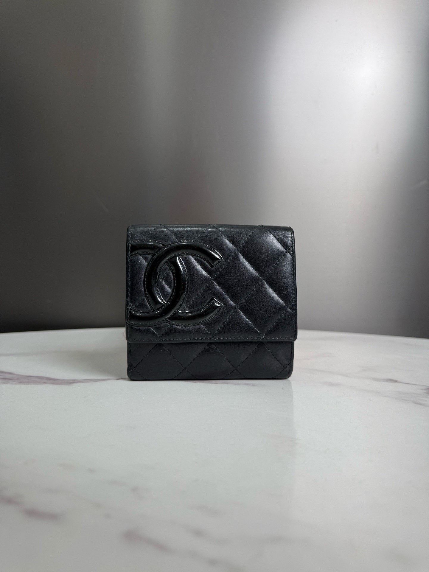 Chanel Chanel Quilted Wallet Pink Interior Size ONE SIZE - 1 Thumbnail
