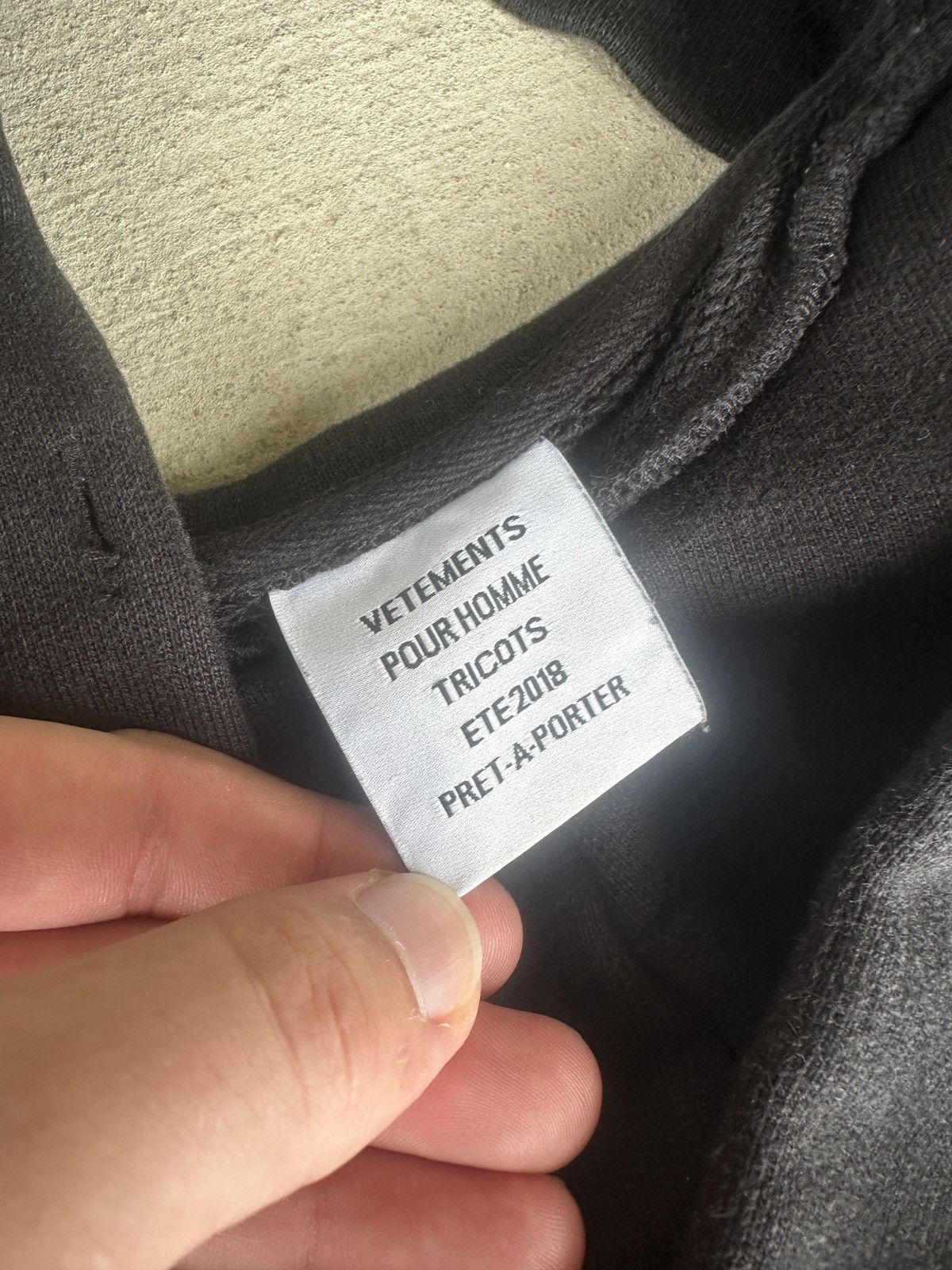 Vetements Vetements Zurich Hoodie Size US M / EU 48-50 / 2 - 5 Thumbnail
