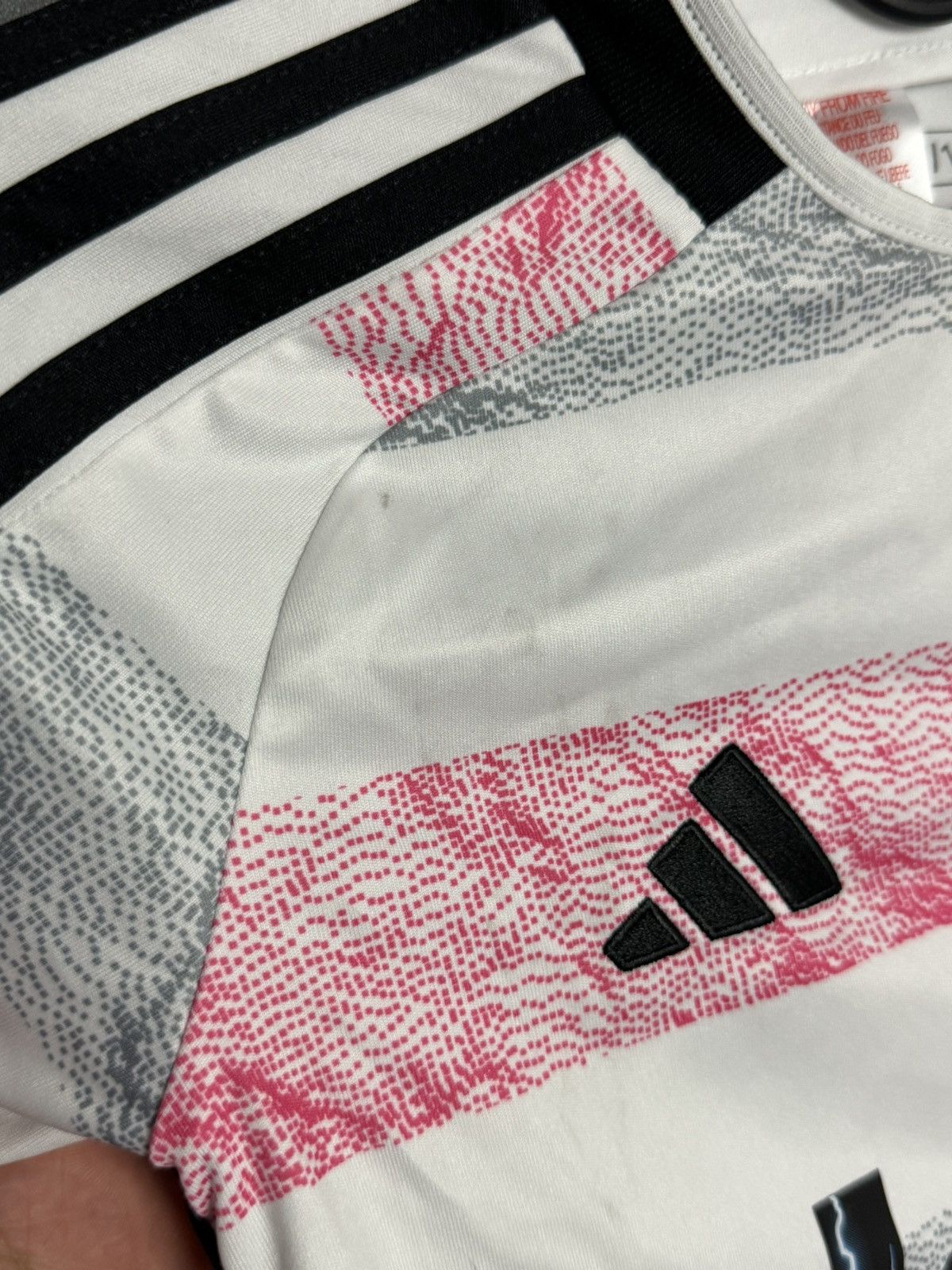 Adidas KIDS New Juventus 23/24 Away Football Jersey T-Shirt Size US XS / EU 42 / 0 - 5 Thumbnail