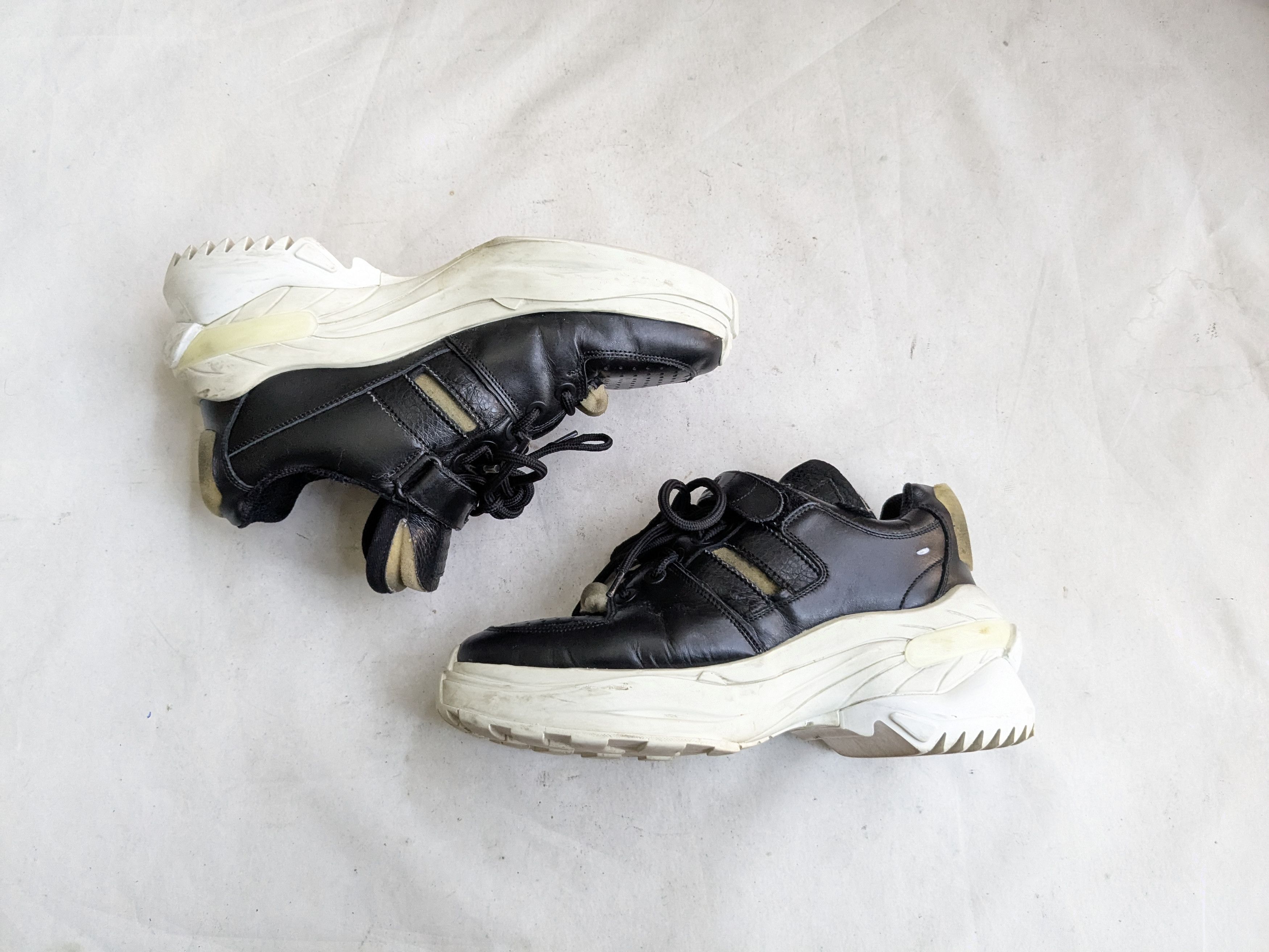Maison Margiela Maison Margiela Retrofit Black 9 42 Sneakers Leather Size US 9 / EU 42 - 1 Thumbnail