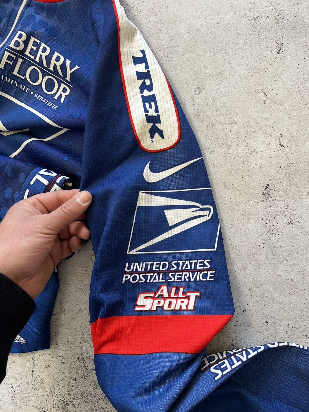 Nike Nike Vintage United States Postal Service Cycling Jersey Size US XL / EU 56 / 4 - 4 Thumbnail