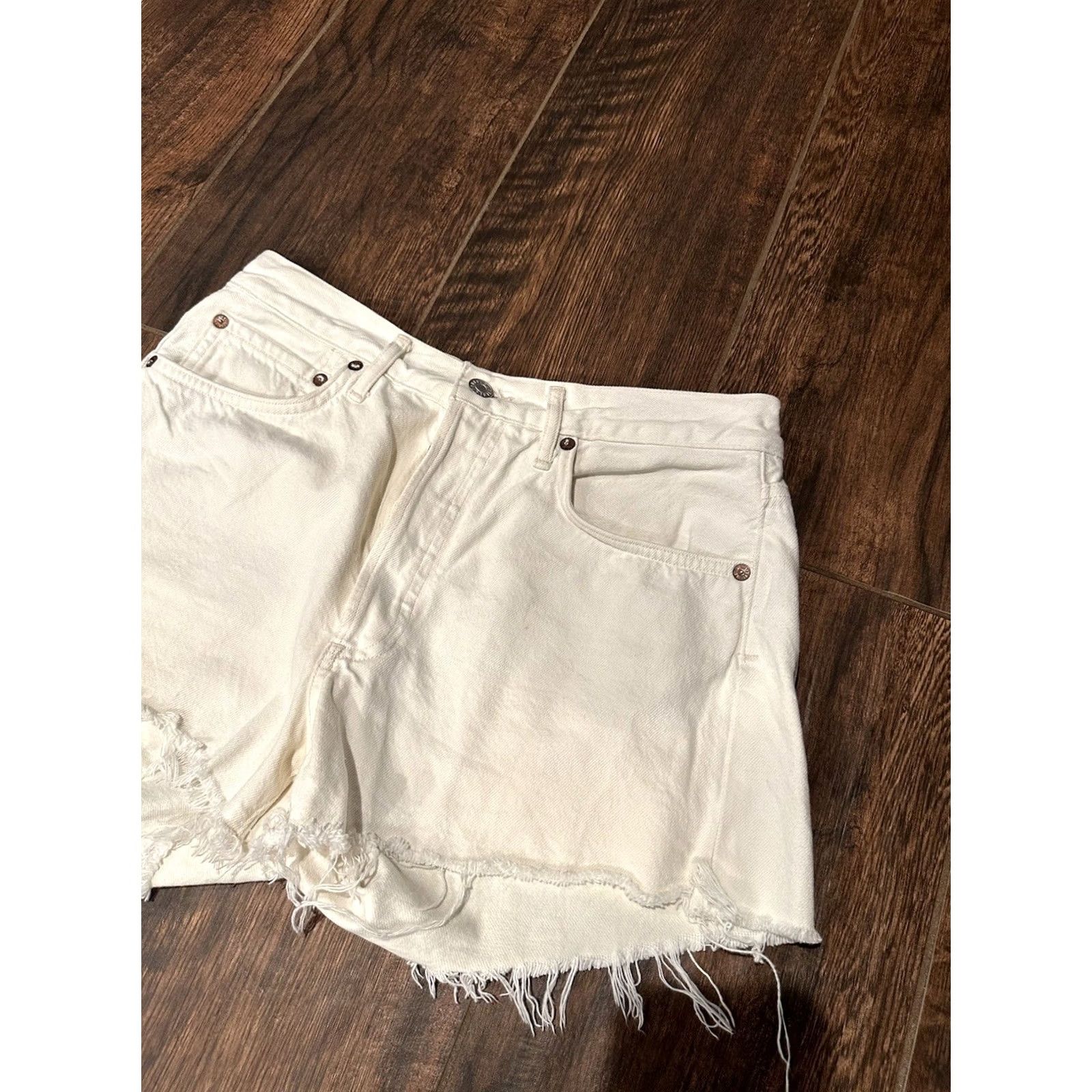 Agolde AGOLDE Parker Cream Distressed Shorts 27 Denim 100% Cotton Women Ivory Cut-Off Jeans Parker 27 Womens Distressed Short Shorts 27 Size 27" / US 4 / IT 40 - 2 Thumbnail