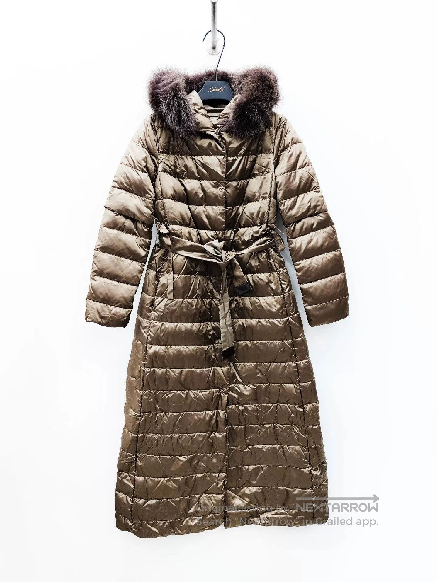 Other maxmara long puffer coat with fox fur collar. Size US S / EU 44-46 / 1 - 1 Thumbnail
