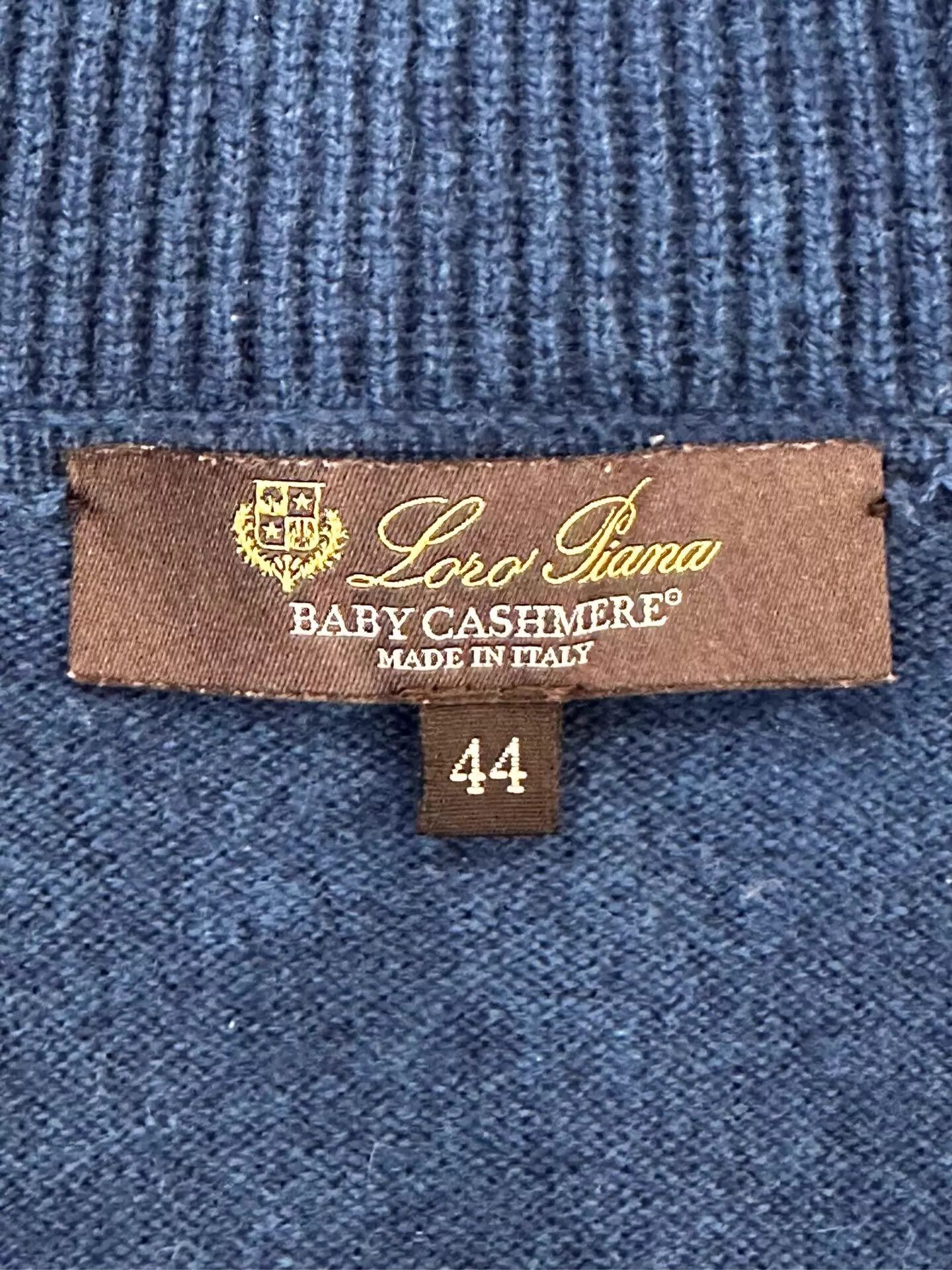 Loro Piana Loro Piana blue cashmere hooded zip jacket size 44 new Size US S / EU 44-46 / 1 - 5 Thumbnail