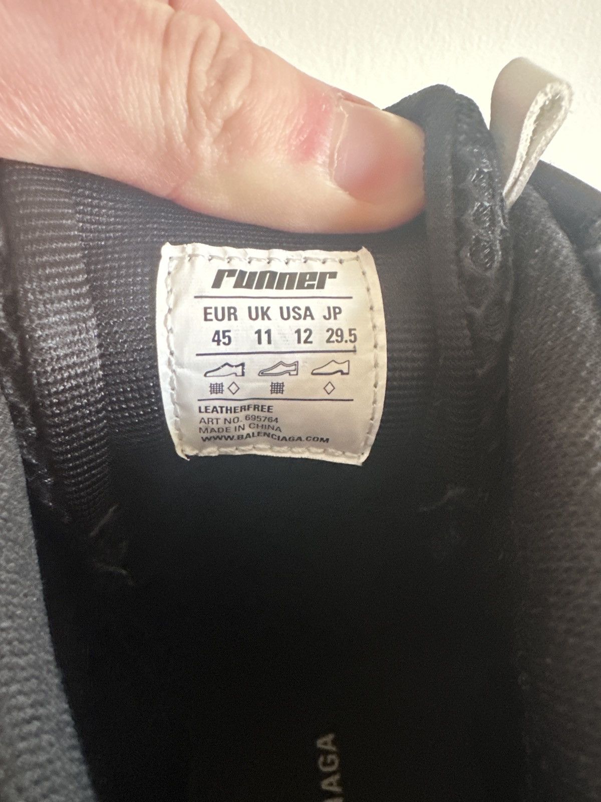 Balenciaga Balenciaga High Top Runner Sneakers Size US 12 / EU 45 - 9 Thumbnail