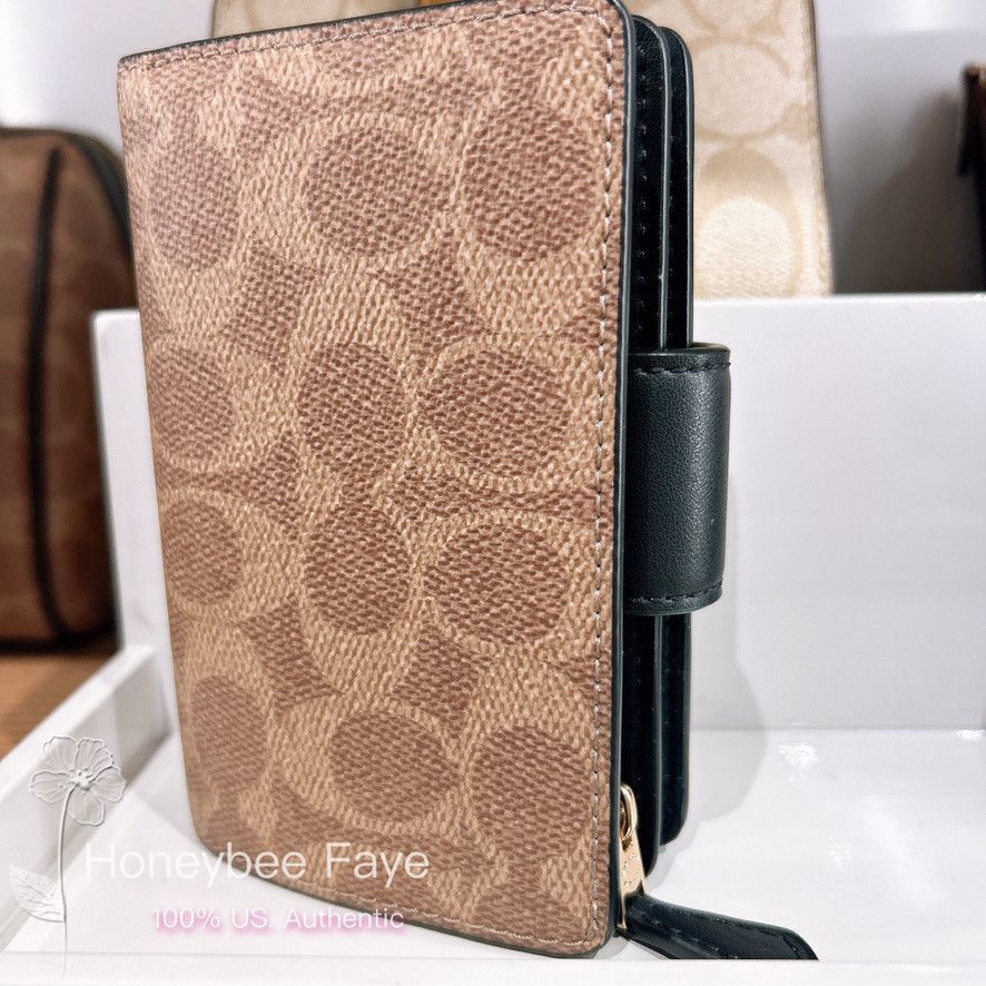 Coach Medium Corner Zip Wallet In Signature Canvas CW786 Size ONE SIZE - 4 Thumbnail