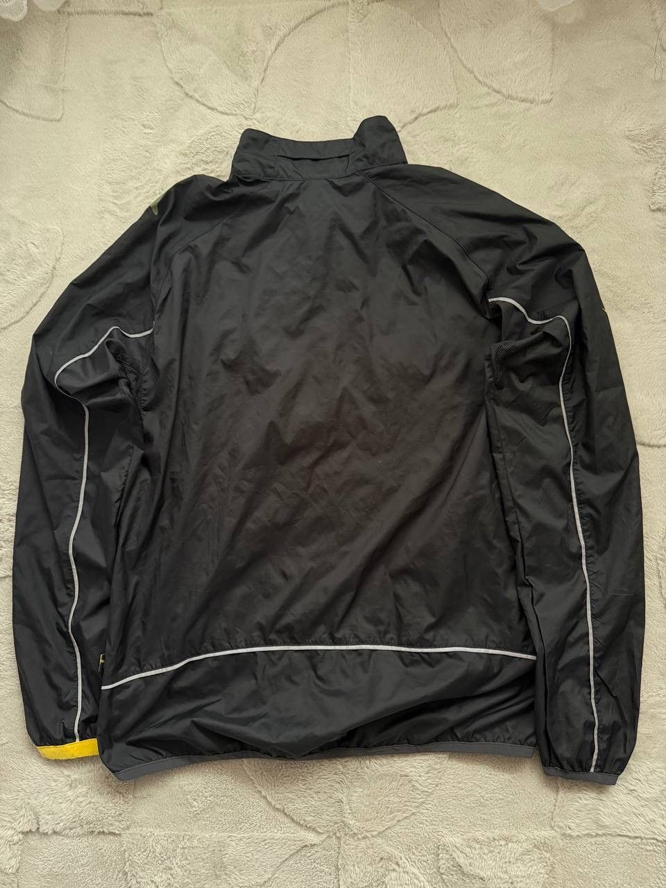 Nike Vintage Nike Windbreaker Jacket Grey Fit Storm Athletic zip Size US XL / EU 56 / 4 - 8 Thumbnail