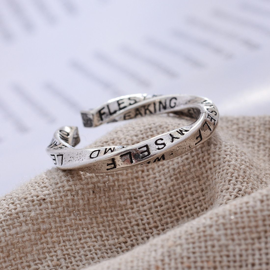 Jewelry × Vintage Resizable Retro Mobius Strip Letter Carving Ring Size ONE SIZE - 2 Thumbnail