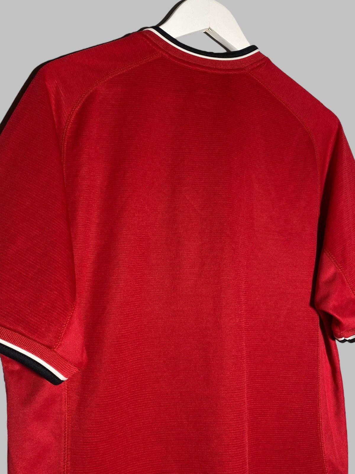 Umbro Vintage Umbro Manchester United 2000/01 Home Football Shirt Size US M / EU 48-50 / 2 - 14 Thumbnail