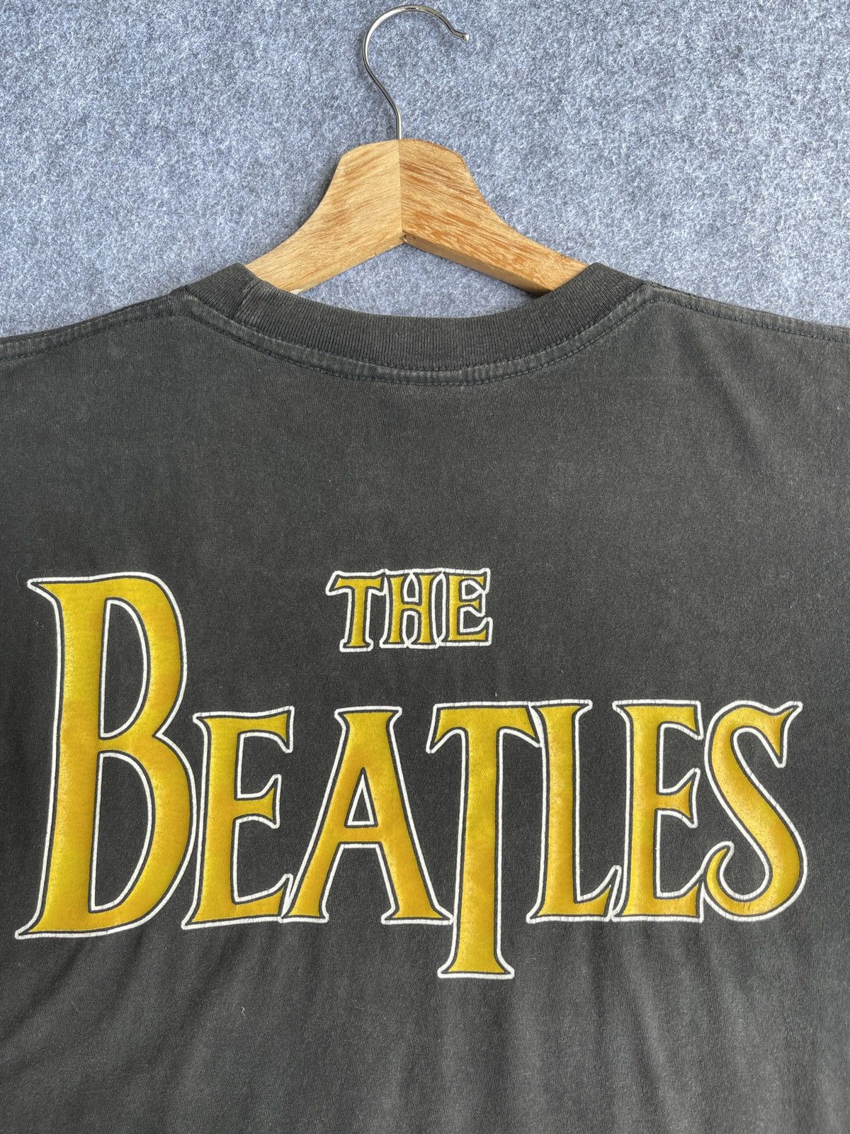 Band Tees Last Drop🔥Rare🔥Vintage 90s FADED The Beatles Bootleg T Shirt Size US L / EU 52-54 / 3 - 15 Thumbnail