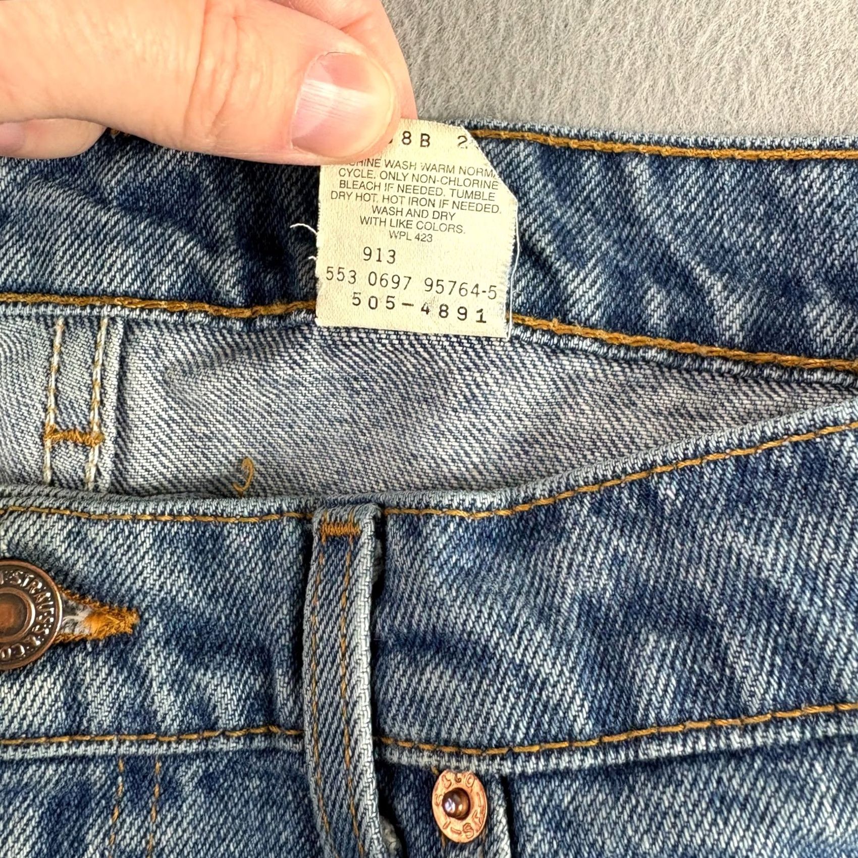 Levi's VINTAGE Levi's 505 Jeans Mens 38x30 Blue Denim 90s Straight Style Jeans Regular Mens Size US 38 / EU 54 - 6 Thumbnail