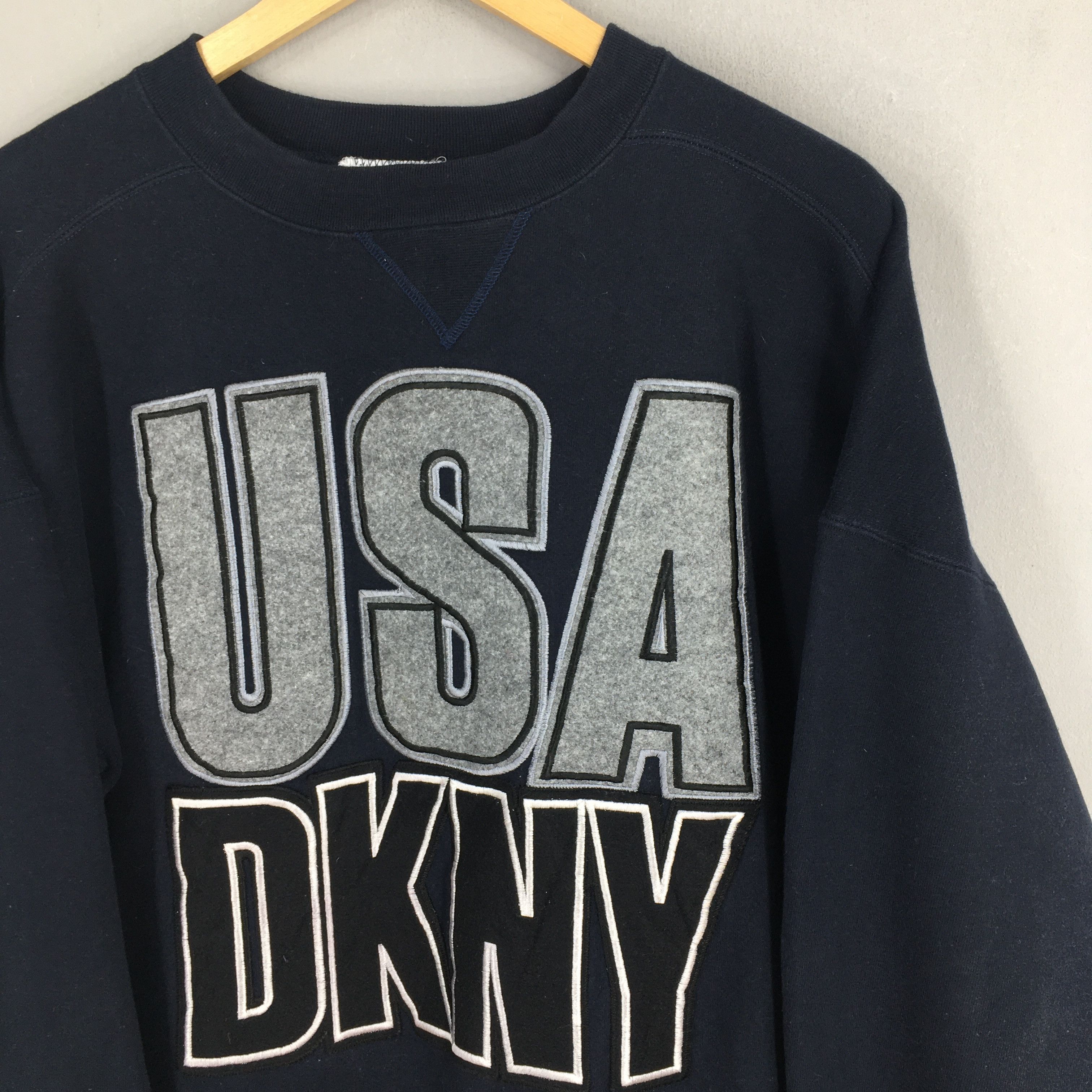 DKNY Vintage Dkny Usa Jeans Black Sweatshirt Medium Size US M / EU 48-50 / 2 - 2 Thumbnail