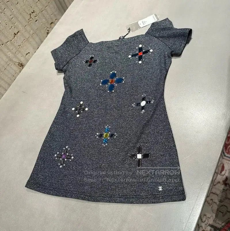 Chanel Chanel Gray Cotton Blend Women's T-Shirt . Size M / US 6-8 / IT 42-44 - 1 Thumbnail