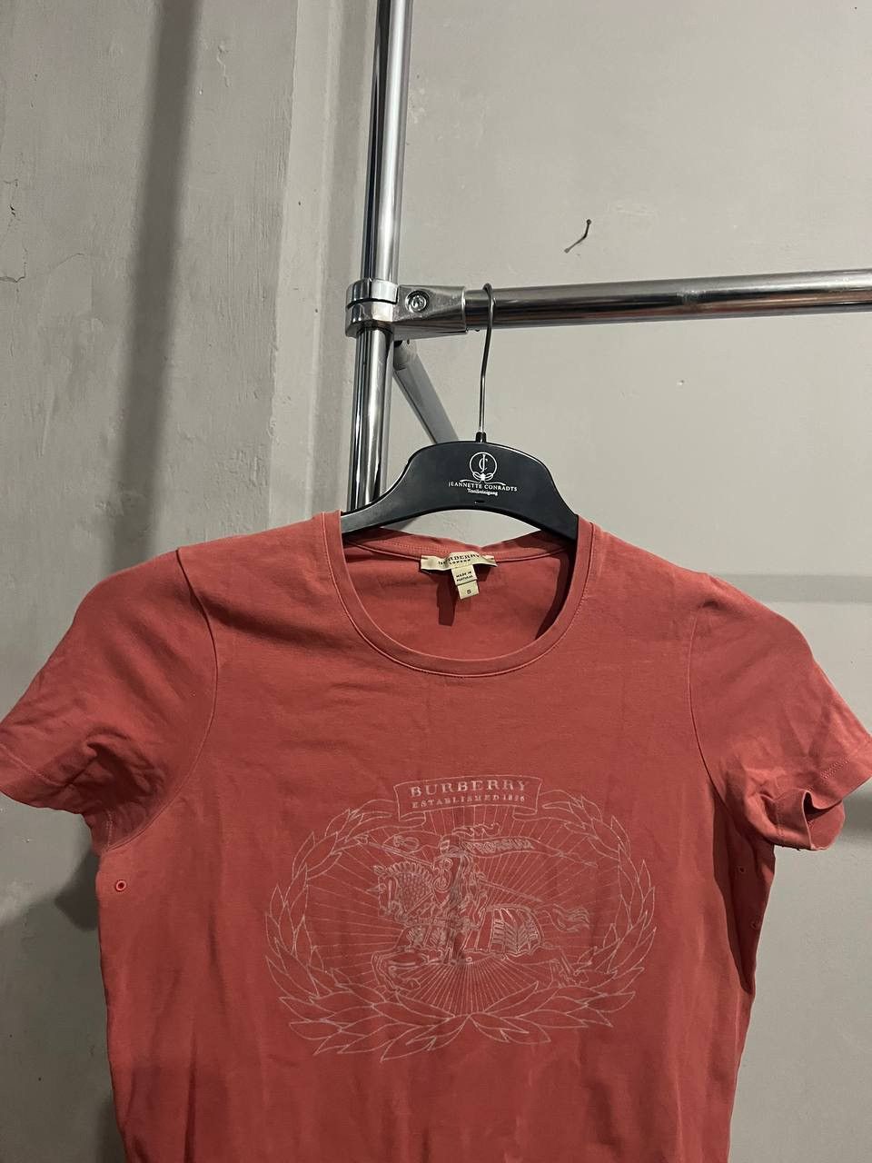 Burberry BURBERRY LONDON WOMEN BIG LOGO CLASSIC T SHIRT SIZE S Size S / US 4 / IT 40 - 3 Thumbnail