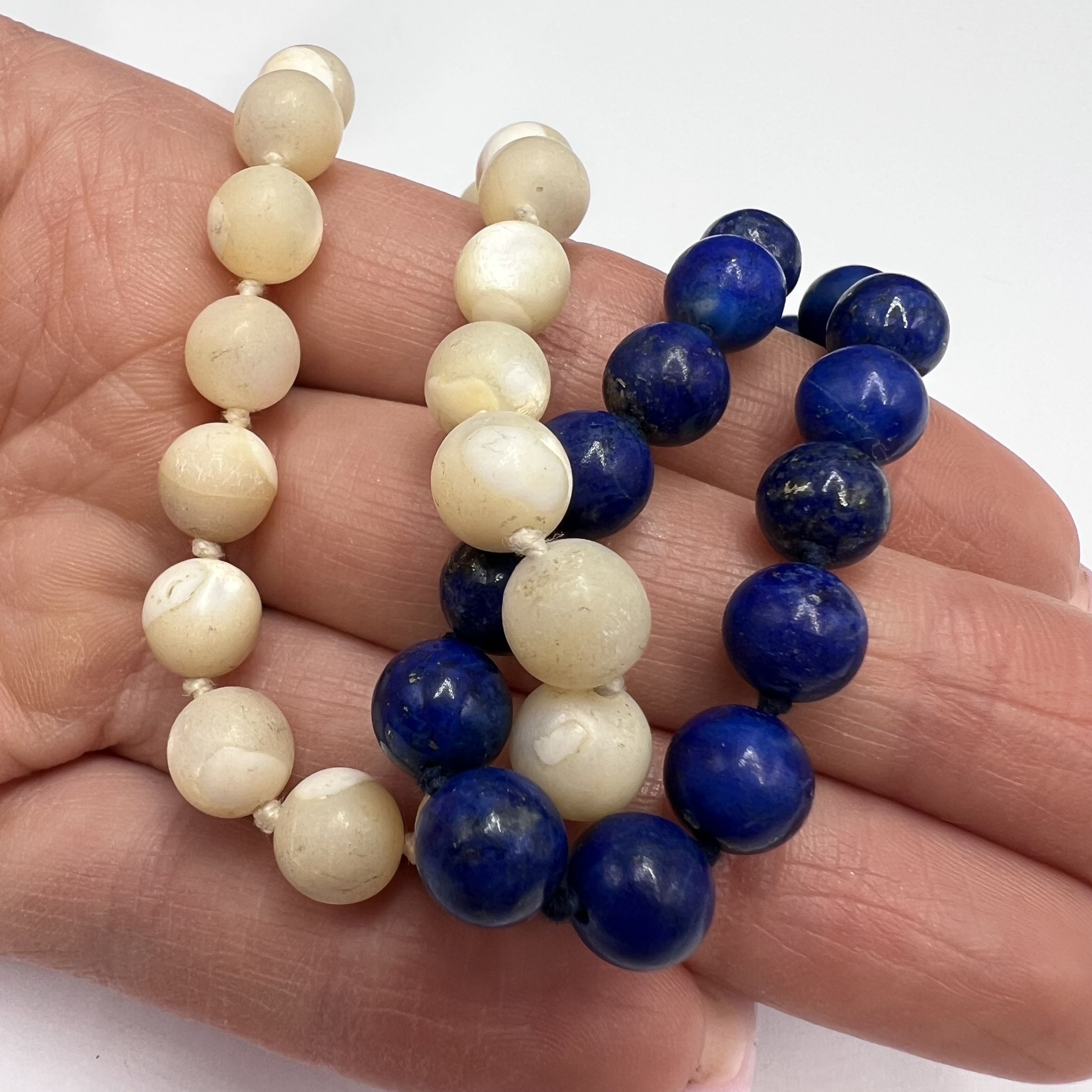 Vintage Vintage Lapis Lazuli & Mother of Pearl Bead Necklace 43cm Size ONE SIZE - 5 Thumbnail