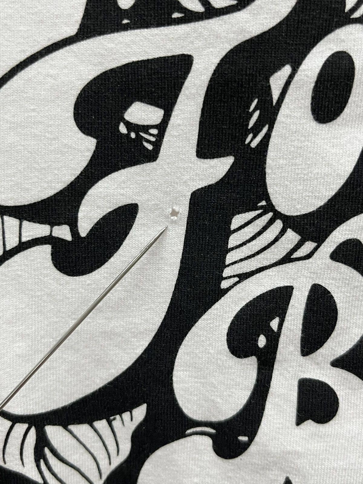 GU × Kim Jones Kim Jones x GU “Ma Foom Bay” Collabration Tee Size US XL / EU 56 / 4 - 9 Thumbnail