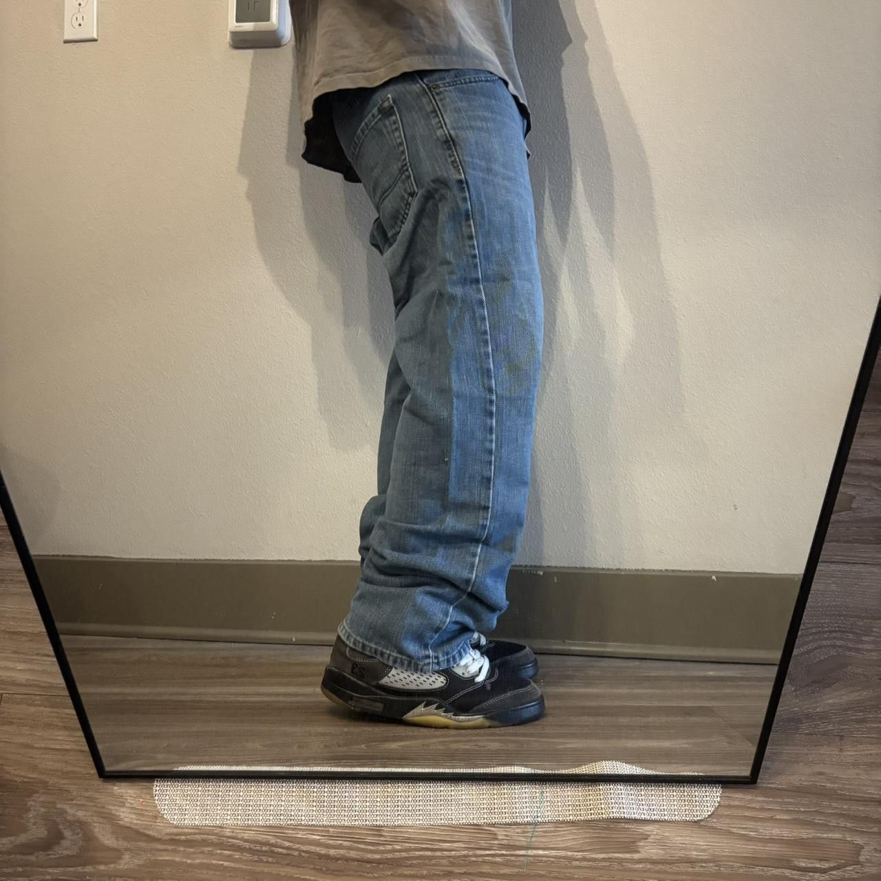 Levi's Crazy Vintage Y2K/2000s Grunge Medium Wash Levis Denim Jeans! 32x31 Size US 32 / EU 48 - 2 Thumbnail