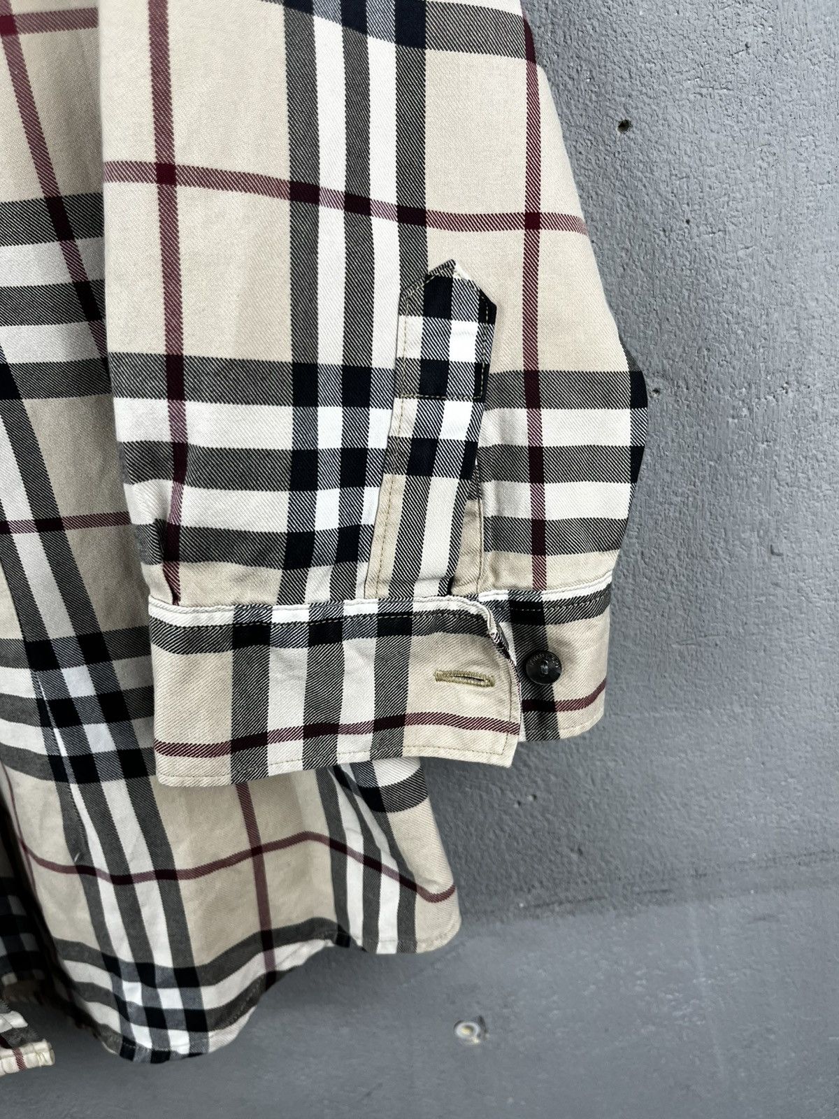 Burberry Burberry button shirt Size L / US 10 / IT 46 - 3 Thumbnail
