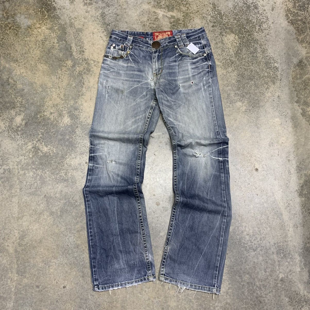 If Six Was Nine Red Pepper Red Label Clawmark Distressed Fade Studded Jean Size US 31 - 1 Thumbnail