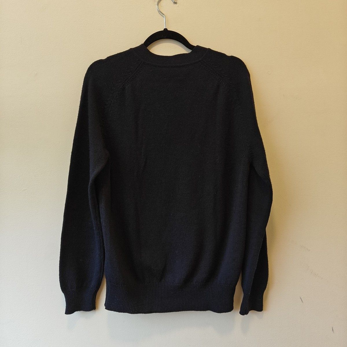 Drake's black merino wool v neck sweater size m fits s Italy Size US M / EU 48-50 / 2 - 9 Thumbnail