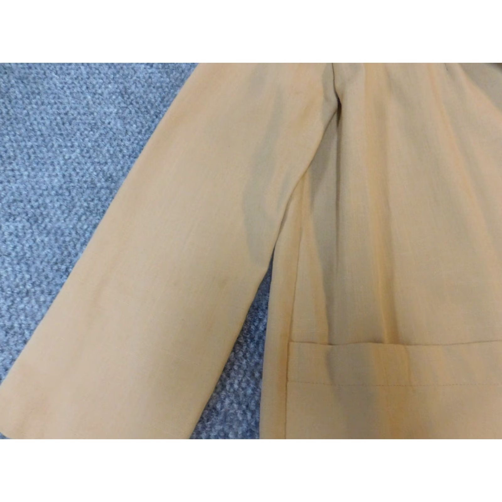 Vintage Sag Harbor Blazer Womens Jacket 6 Beige One Button Polyester Long Sleeve Lightweight Business Casual Fall Winter Size M / US 6-8 / IT 42-44 - 4 Thumbnail