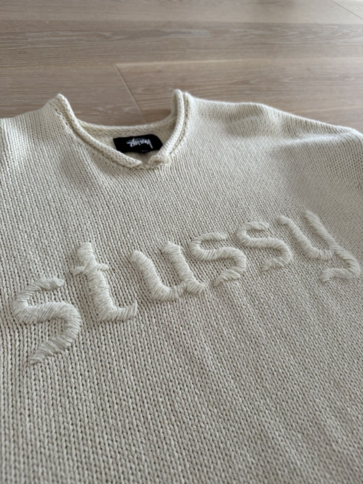Stüssy Embroidered V-neck Logo sweater