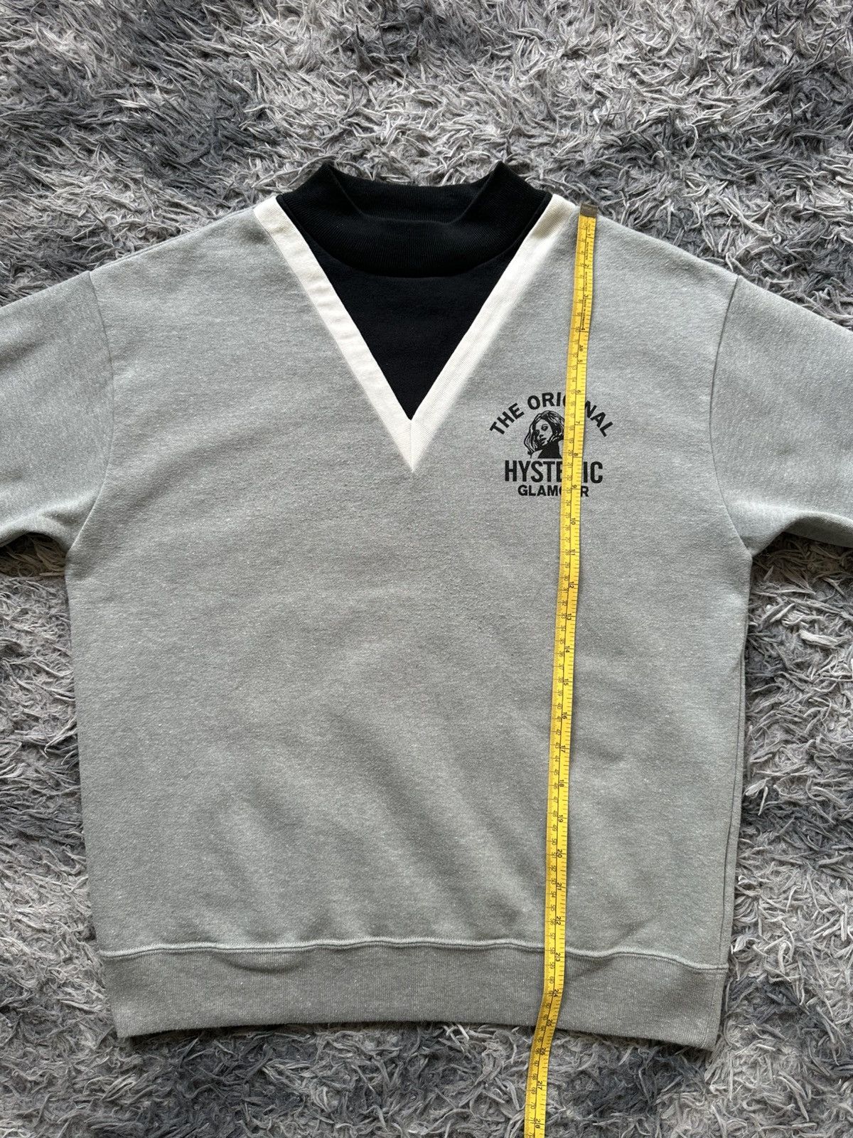 Hysteric Glamour 2010's Hysteric Glamour V shape sweatshirt short sleeve Size US M / EU 48-50 / 2 - 9 Thumbnail