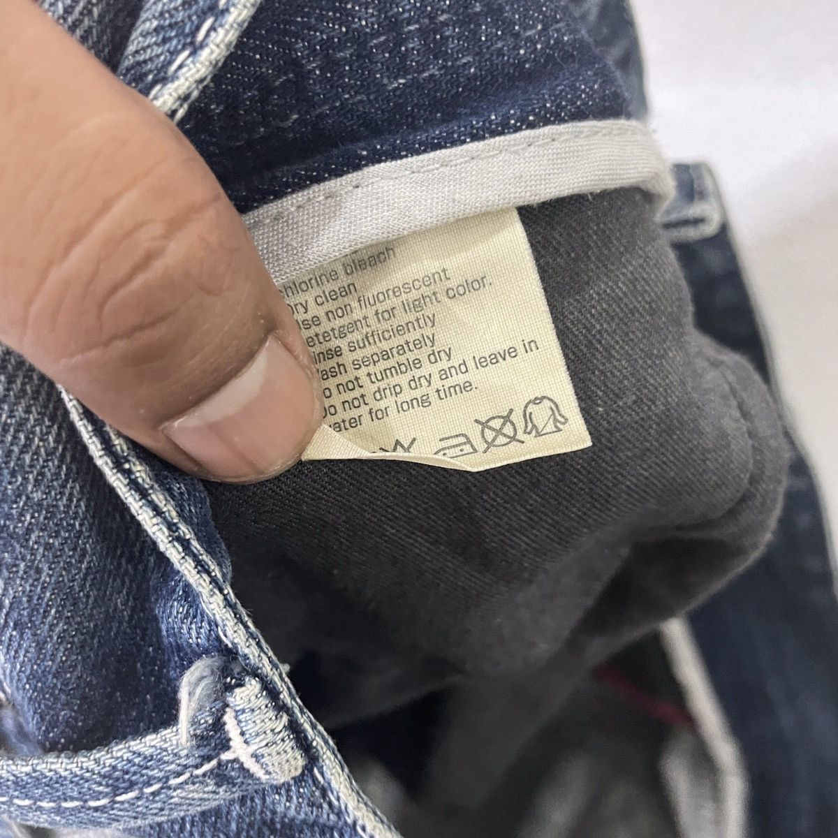 Vanquish Vintage Vanquish Gold Distressed Denim Size US 35 - 7 Thumbnail