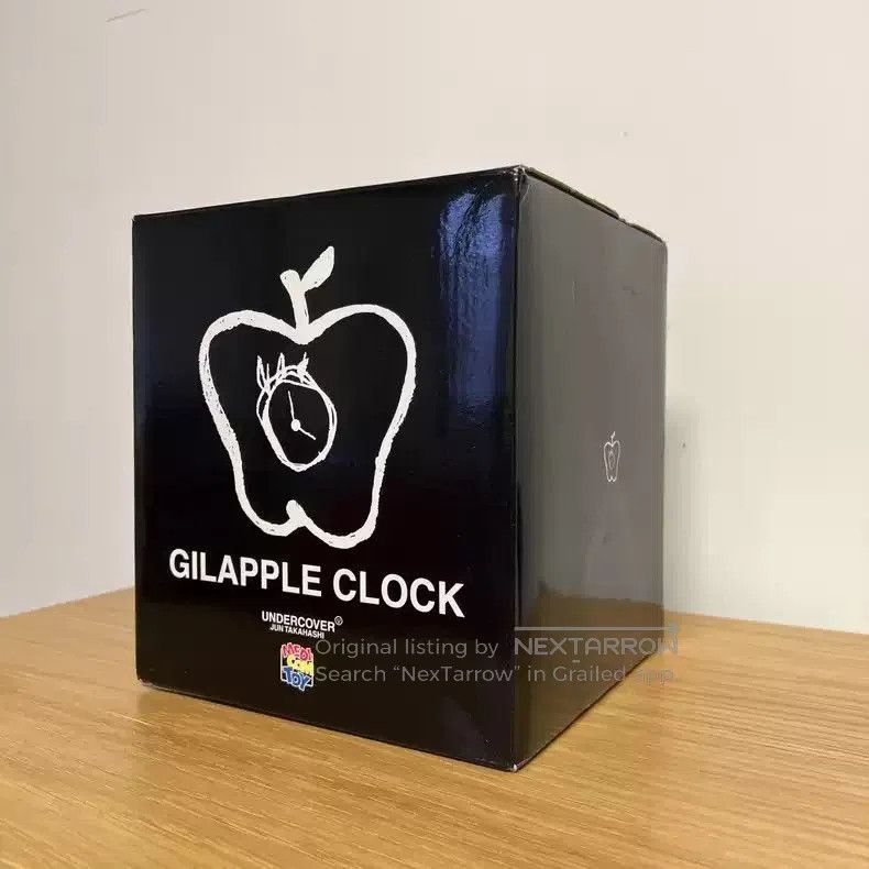 Undercover UNDERCOVER Takahashi Shield Apple Alarm Clock Gift home dec Size ONE SIZE - 2 Thumbnail