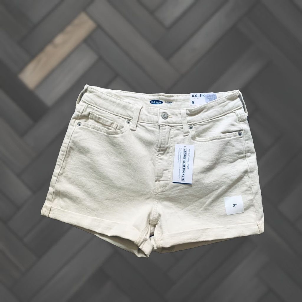 Old Navy Old Navy O.G. Short High Rise tan Jean Shorts Cuffed Size 8 NWT Womens Regular Denim 5-Pocket Mom Fit Holiday/Classic 3in Inseam Tan Size 30" / US 8 / IT 44 - 1 Thumbnail