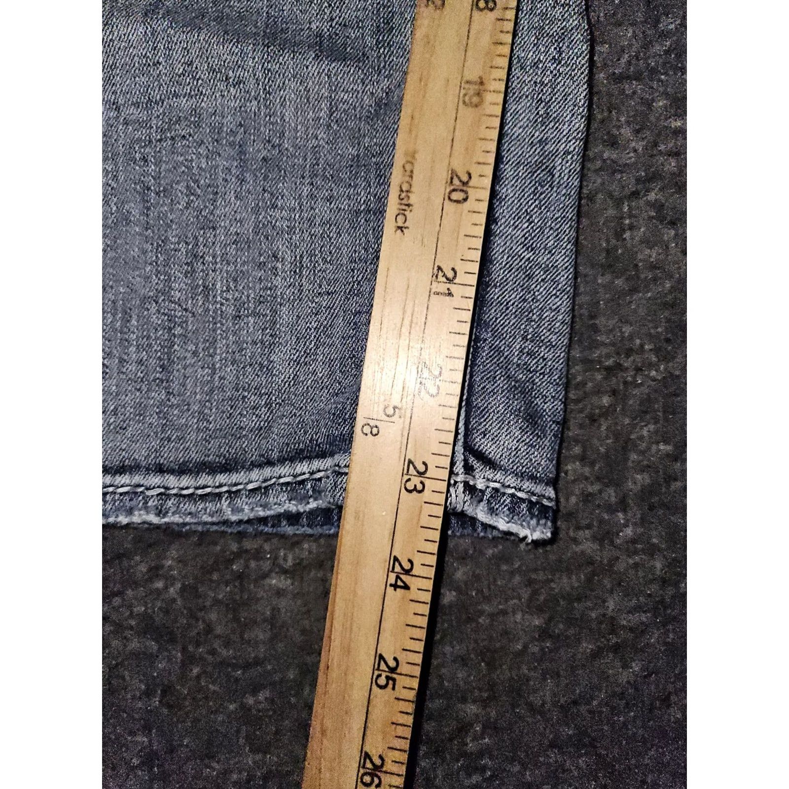 Vintage AIKO Silver Mid Capri Jeans Women's 34 Blue Embroidered Distressed Low Rise Capri Jeans Women Contemporary Denim City Logo 90s? Size 24" / US 00 / IT 34 - 6 Thumbnail