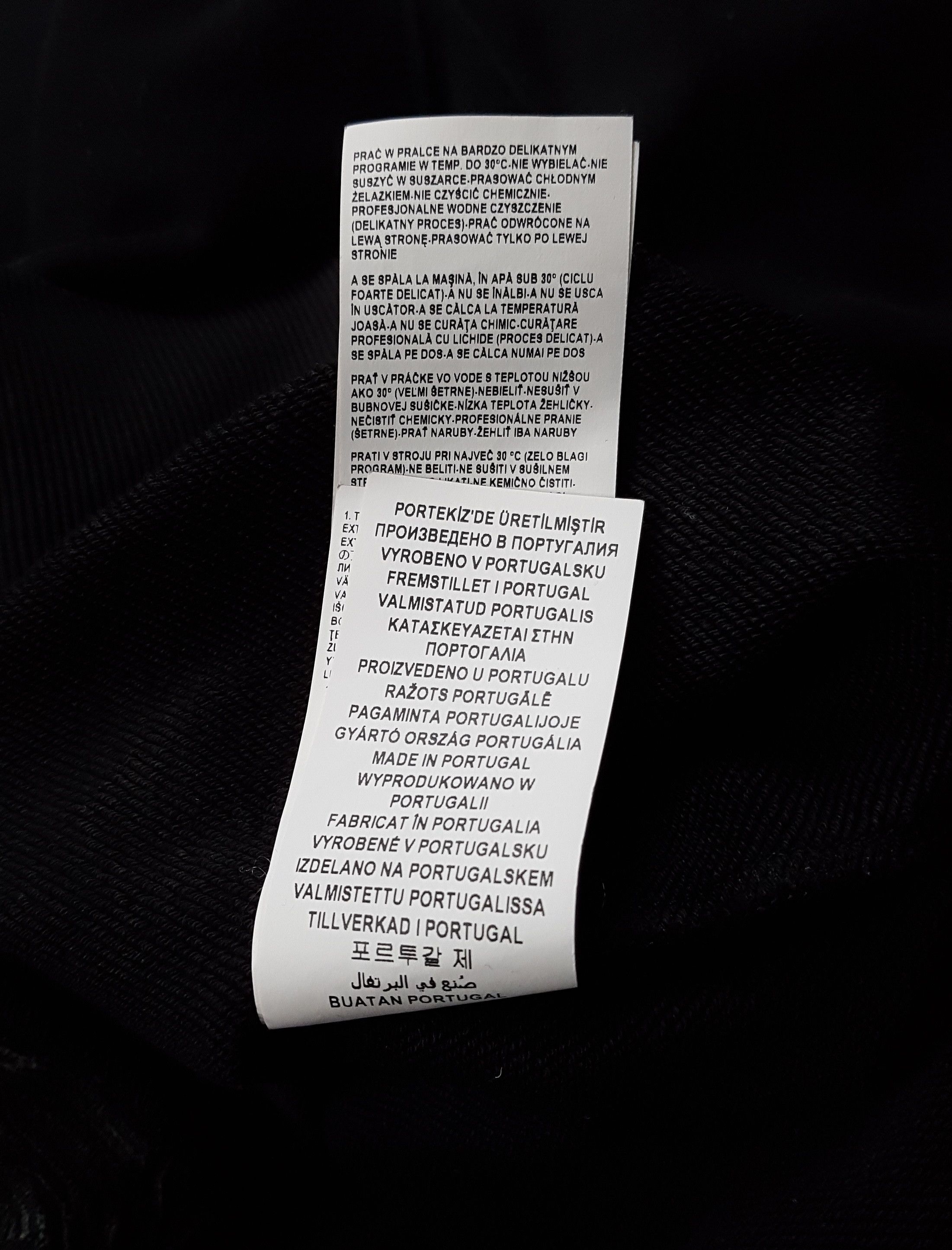 Versace Versace Versus Embroidered Pin Sweatshirt Black sz S Size US S / EU 44-46 / 1 - 17 Thumbnail