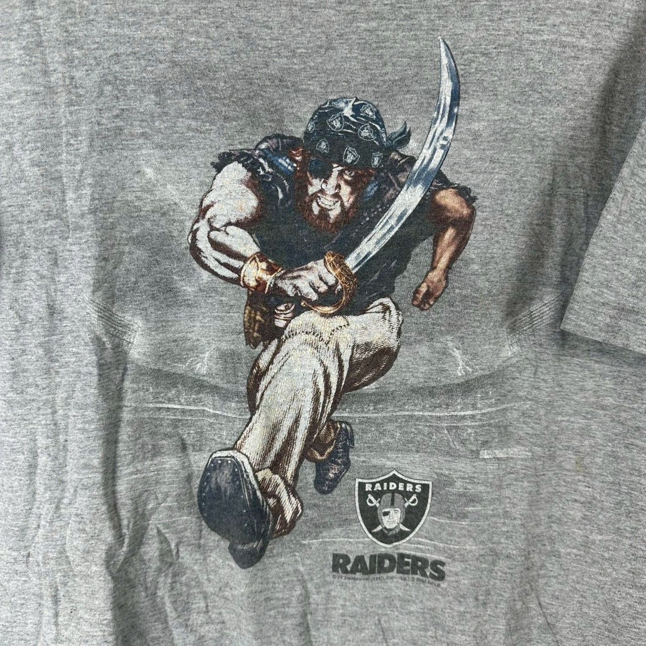 Lee × NFL × Vintage Vintage 2001 Oakland Raiders Mascot NFL XL T-shirt Size US XL / EU 56 / 4 - 6 Thumbnail