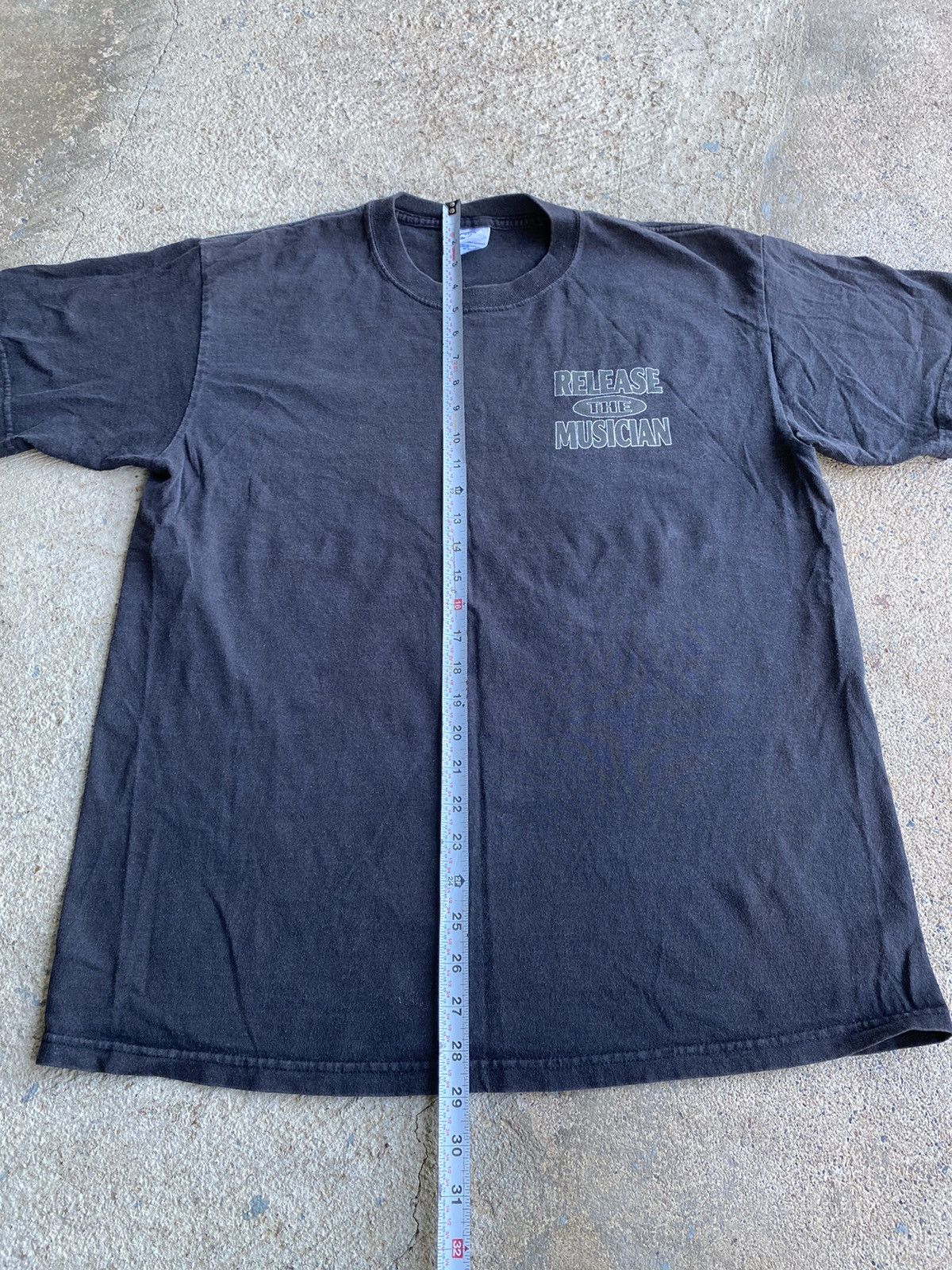 Band Tees × Vintage Vintage Y2K Guitar Musician Faded Shirt Size US L / EU 52-54 / 3 - 7 Thumbnail
