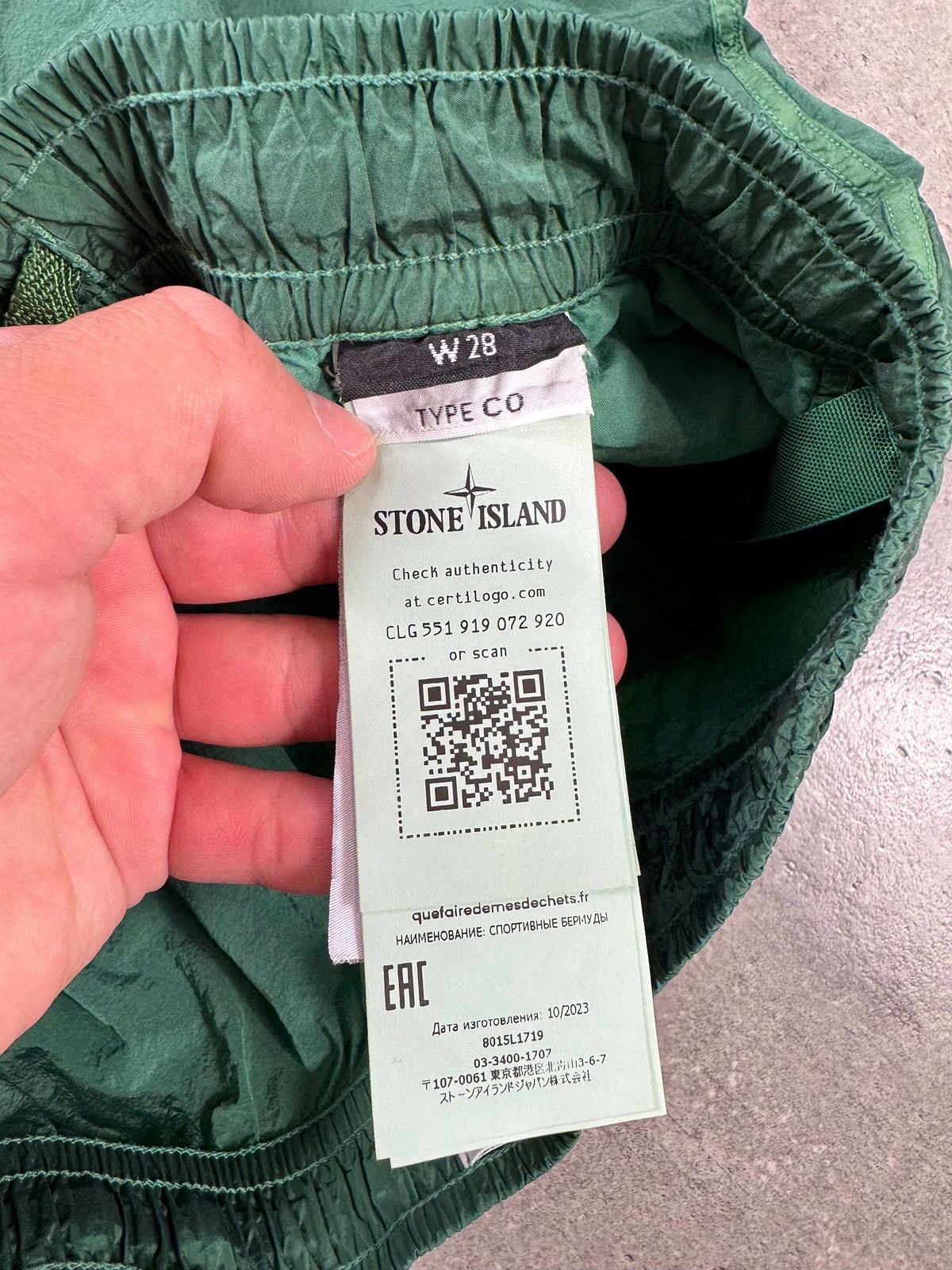 Stone Island Stone Island - Metallic Cargo Bermuda Shorts SS23 Size US 30 / EU 46 - 11 Thumbnail