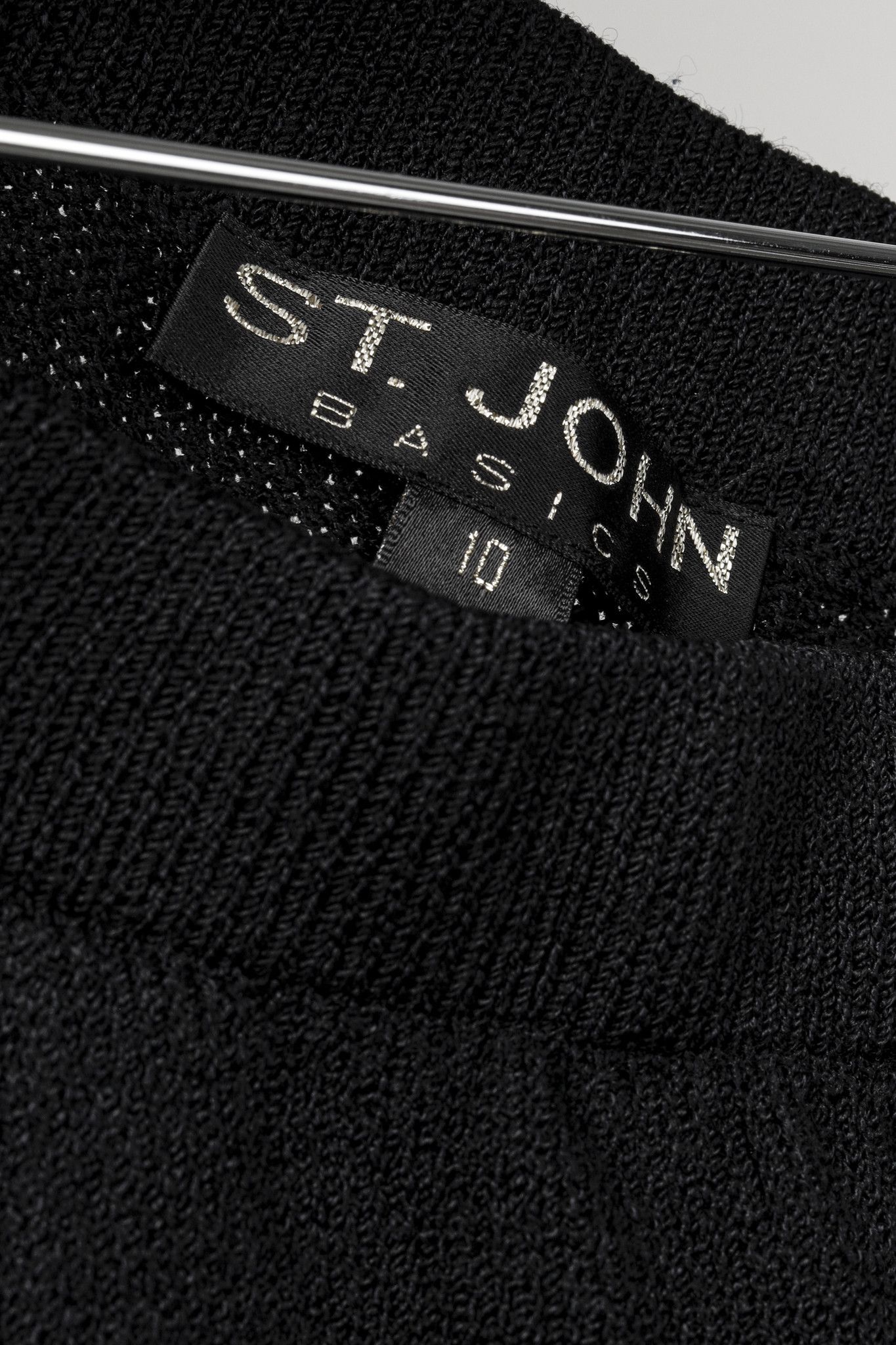 Other St. John Basics Black Pleated Waist Knit Pant Size 32" / US 10 / IT 46 - 4 Thumbnail