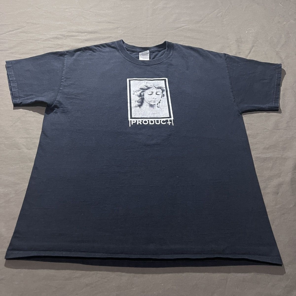 Vintage Vintage Y2K EVERY GOD IS A GRAVEYARD Jesus Holy Bible Tee Size US L / EU 52-54 / 3 - 5 Thumbnail