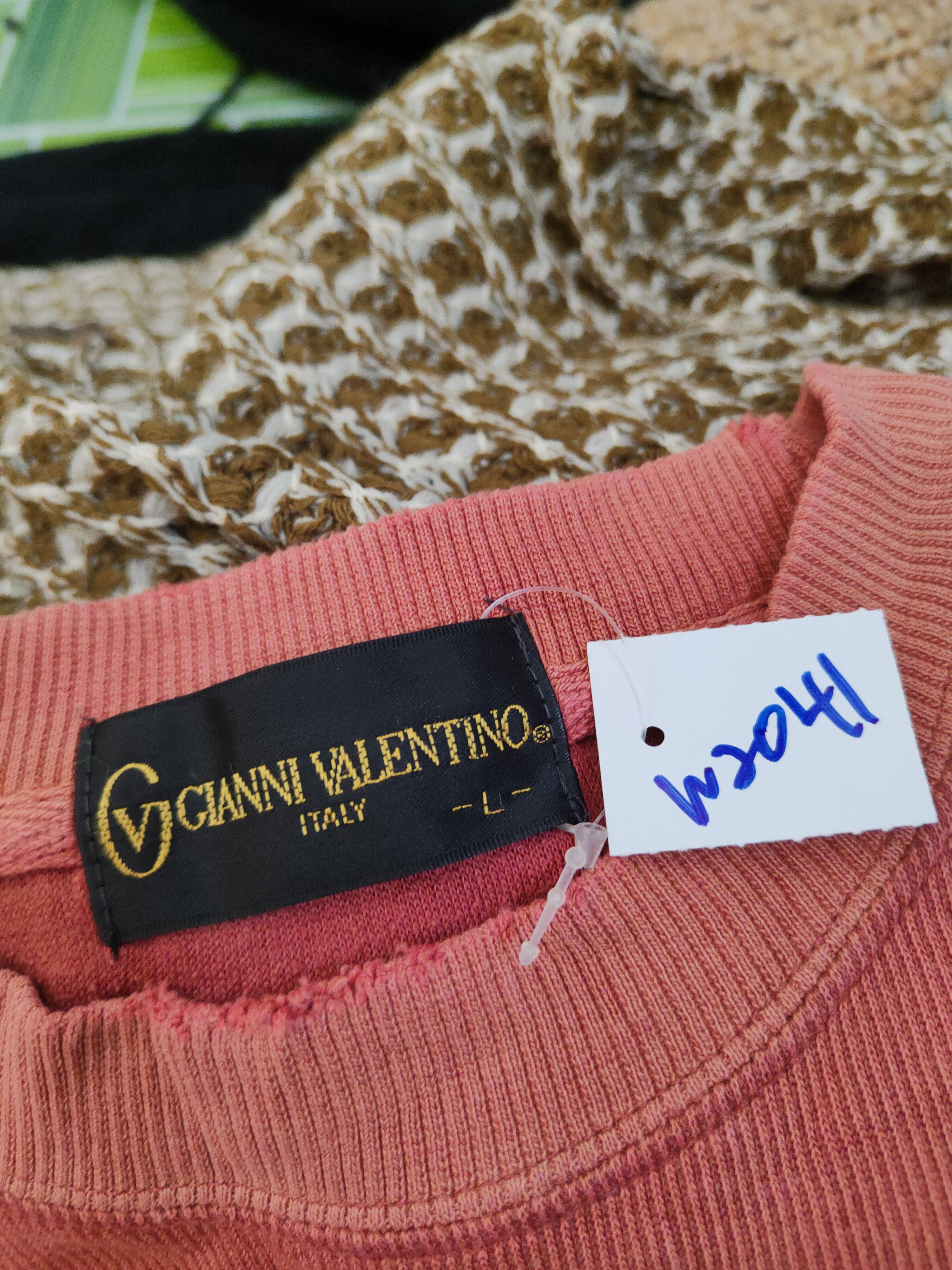 Gianni Valentino Gianni Valentino Red Faded vintage Sweatshirts #W2041 Size US L / EU 52-54 / 3 - 6 Thumbnail
