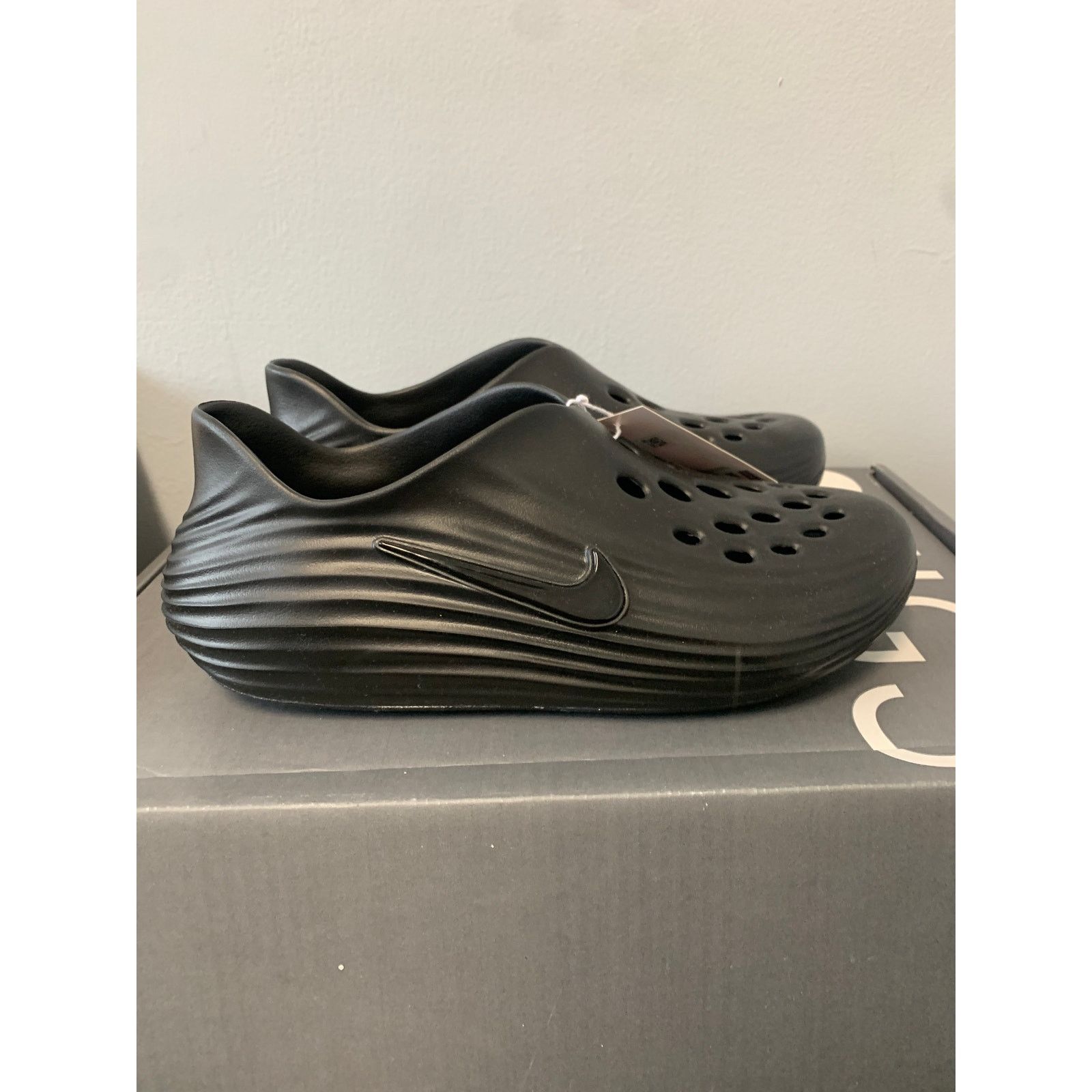 Nike Nike ReactX Rejuven8 Triple Black Size 11 Used Size US 11 / EU 44 - 1 Thumbnail