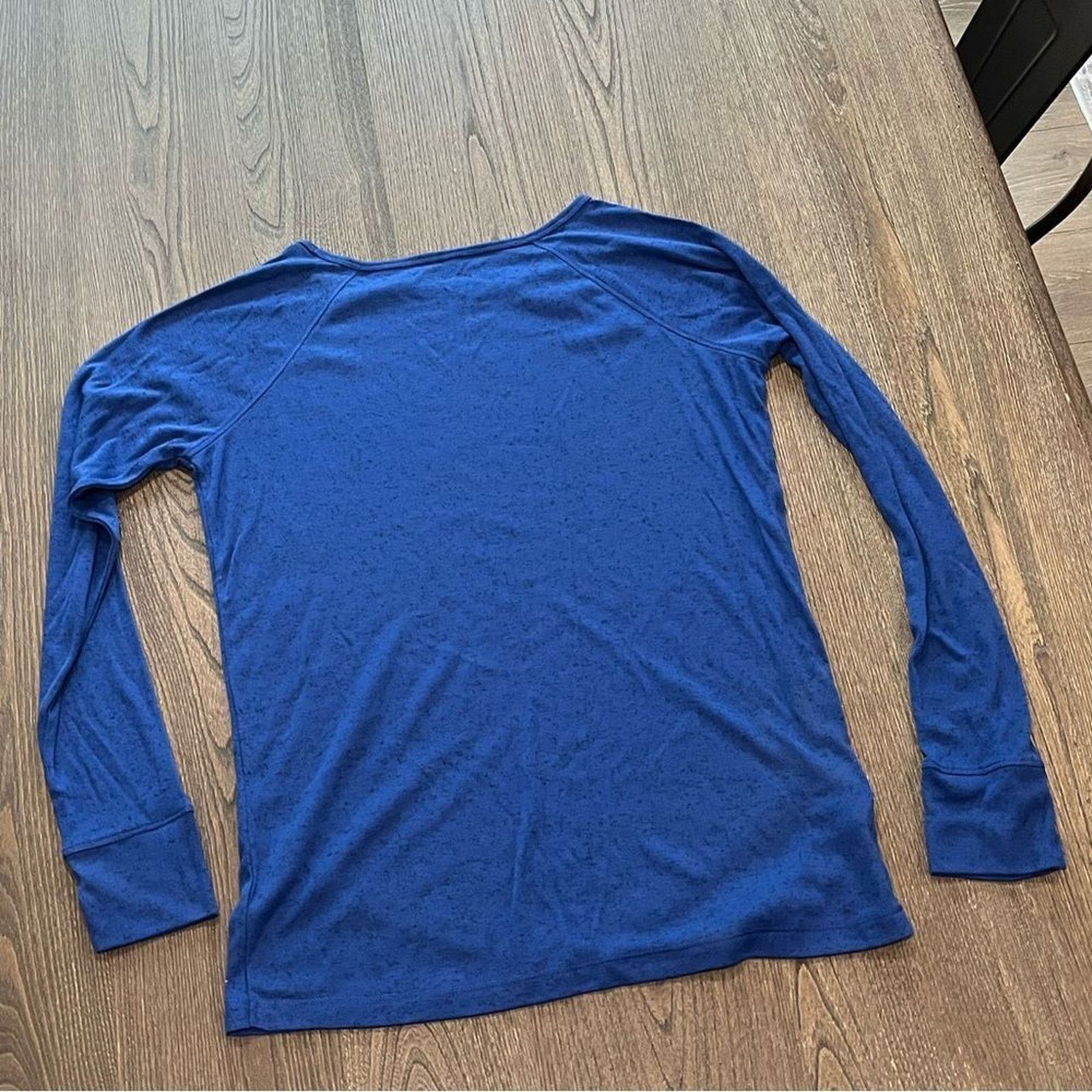Eddie Bauer NWOT Eddie Bauer Long Sleeve Athletic Top Size S Size S / US 4 / IT 40 - 5 Thumbnail